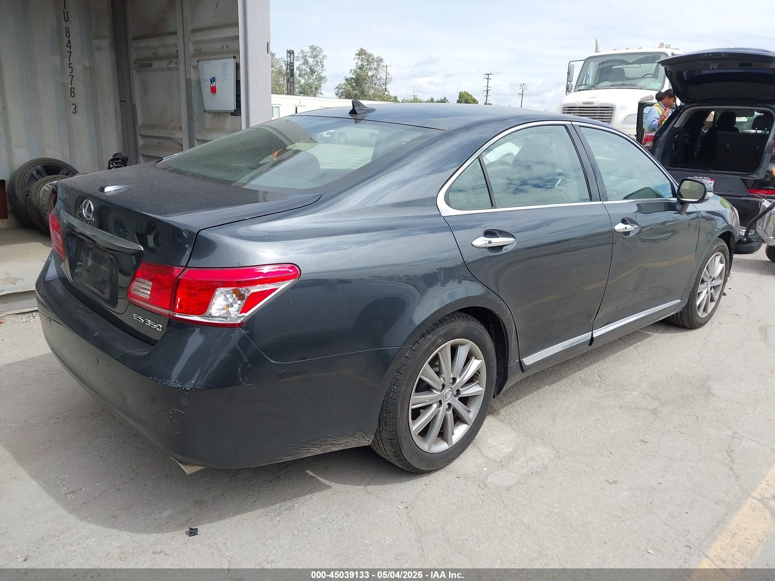 2011 Lexus Es 350   Gray vin: JTHBK1EG2B2449166