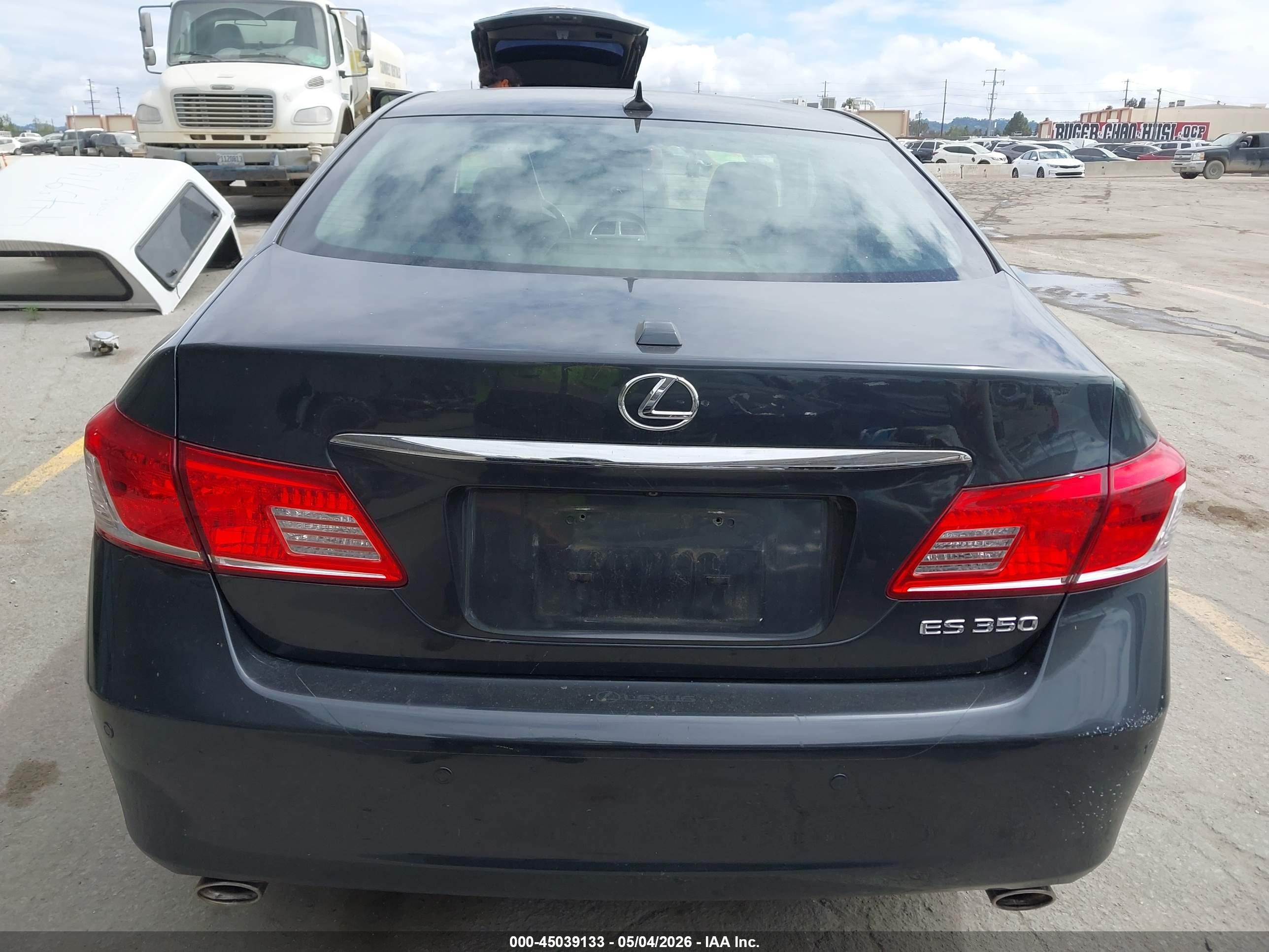 2011 Lexus Es 350   Gray vin: JTHBK1EG2B2449166