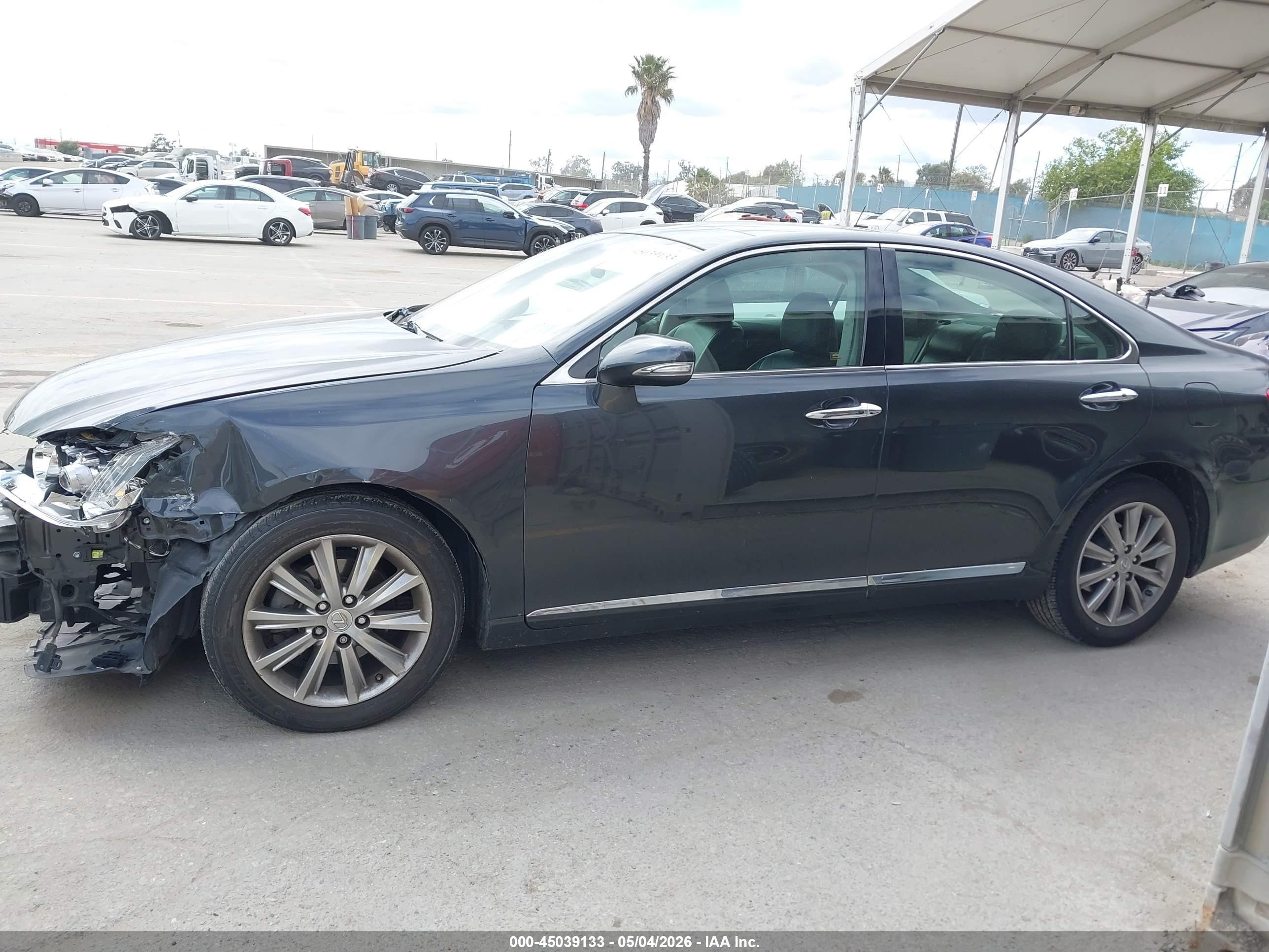 2011 Lexus Es 350   Gray vin: JTHBK1EG2B2449166