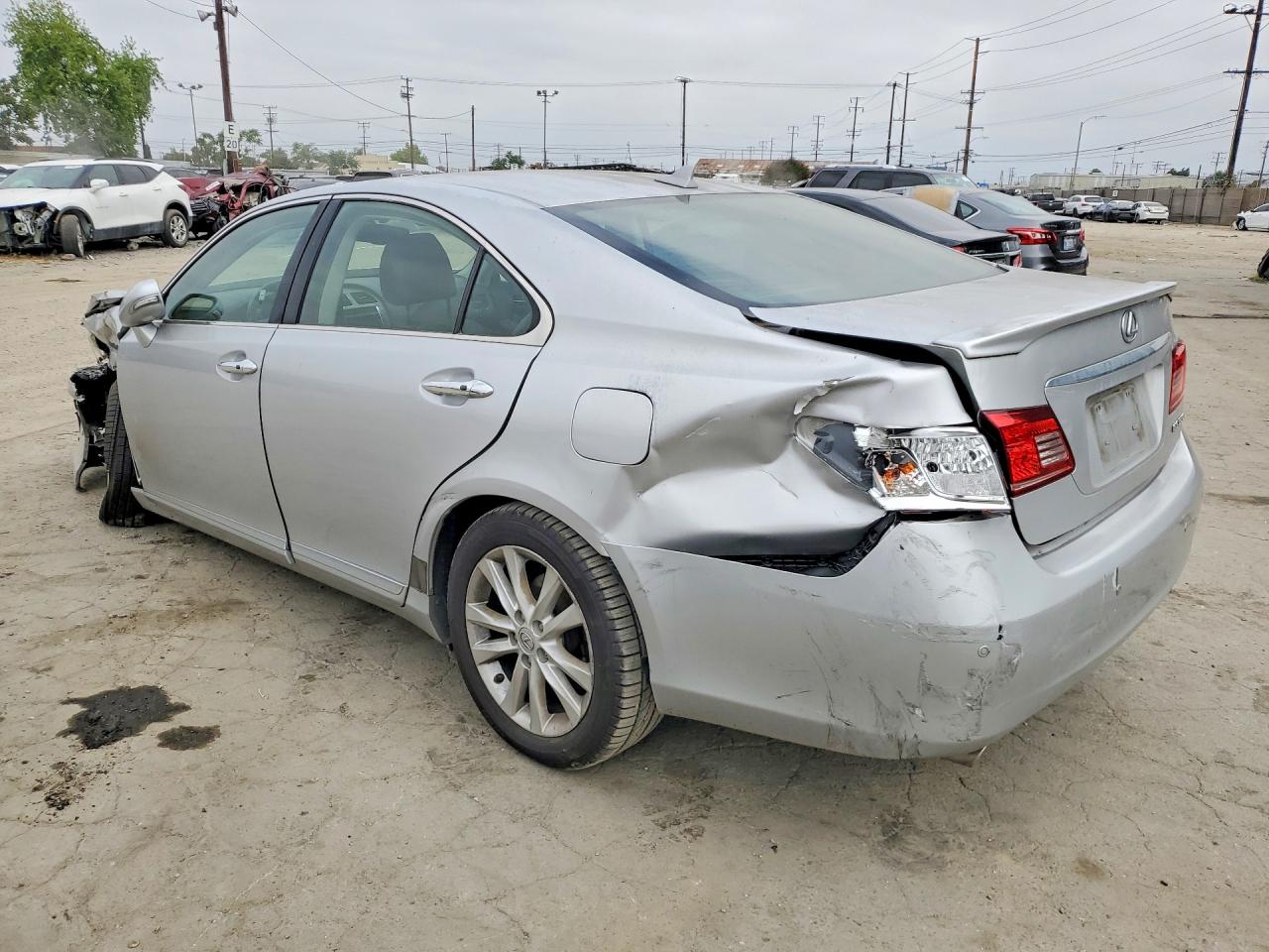 2011 Lexus Es 350 Silver vin: JTHBK1EG2B2450933