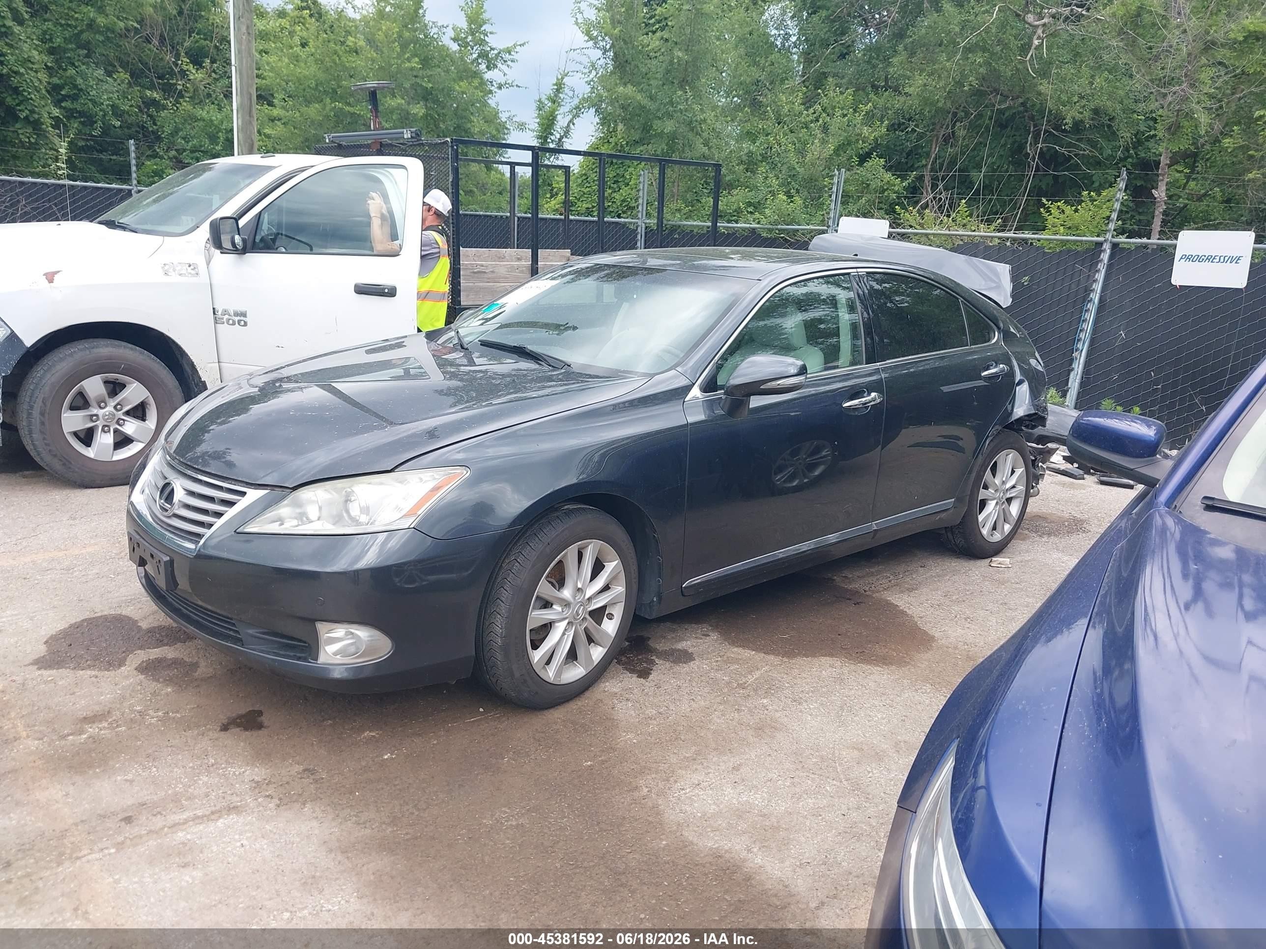 2011 Lexus Es 350   Gray vin: JTHBK1EG2B2457848