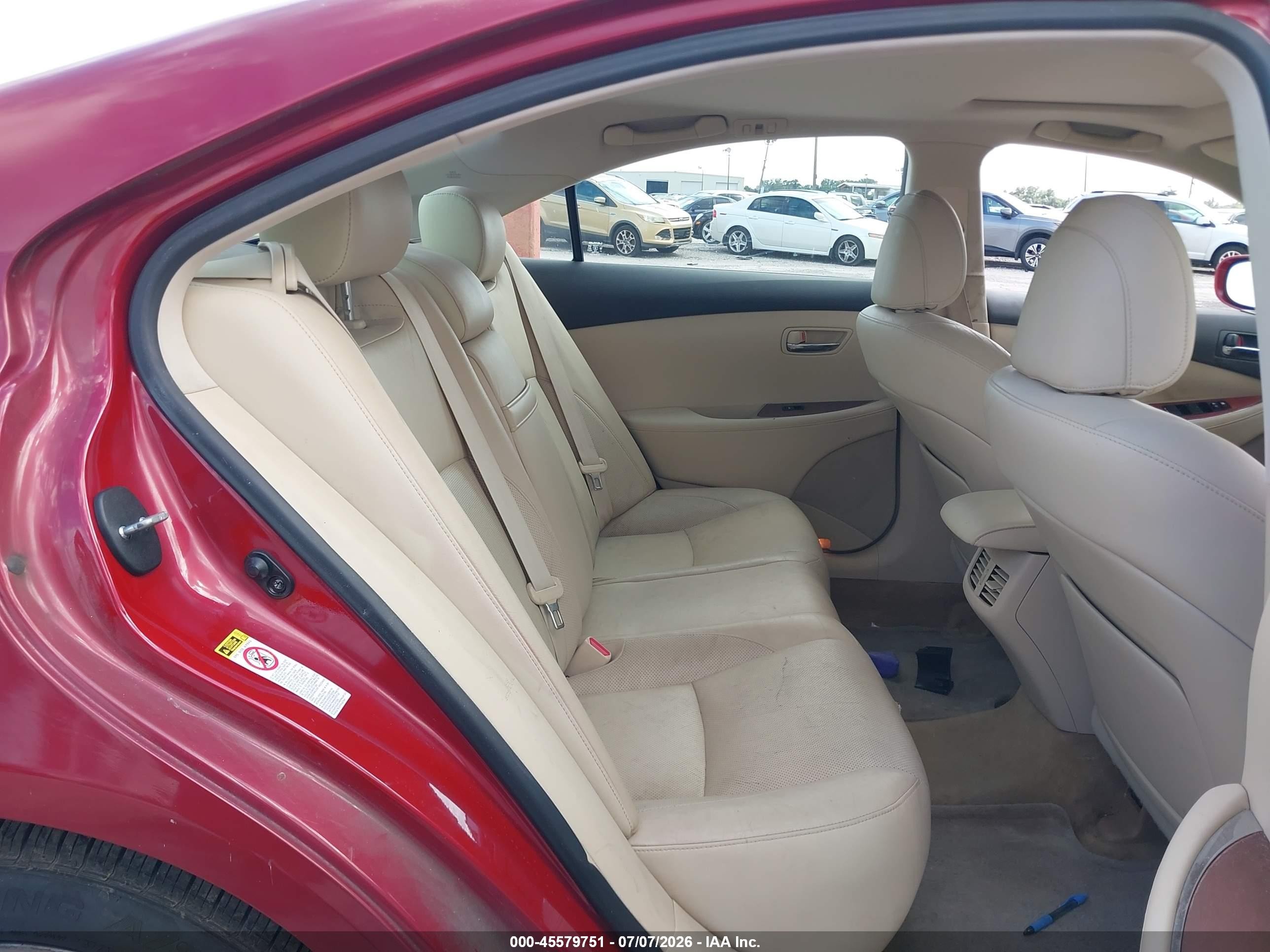 2011 Lexus Es 350   Burgundy vin: JTHBK1EG2B2460667