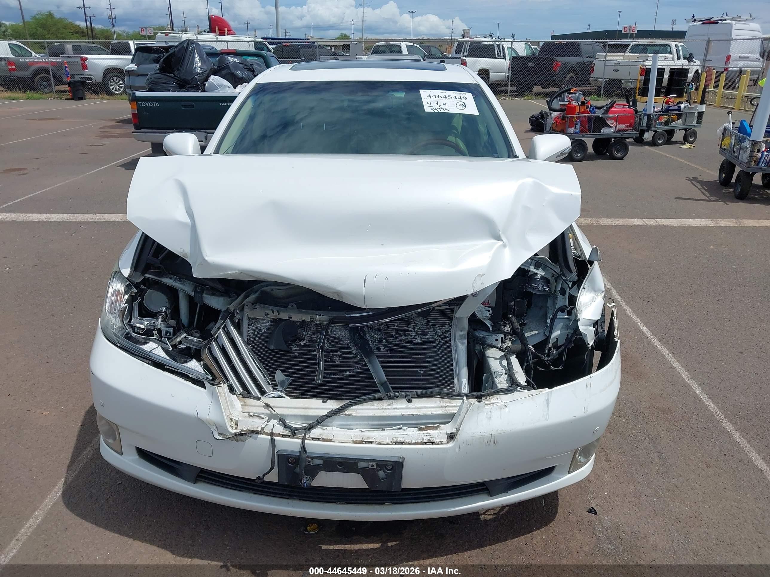 2011 Lexus Es 350 White vin: JTHBK1EG2B2461754