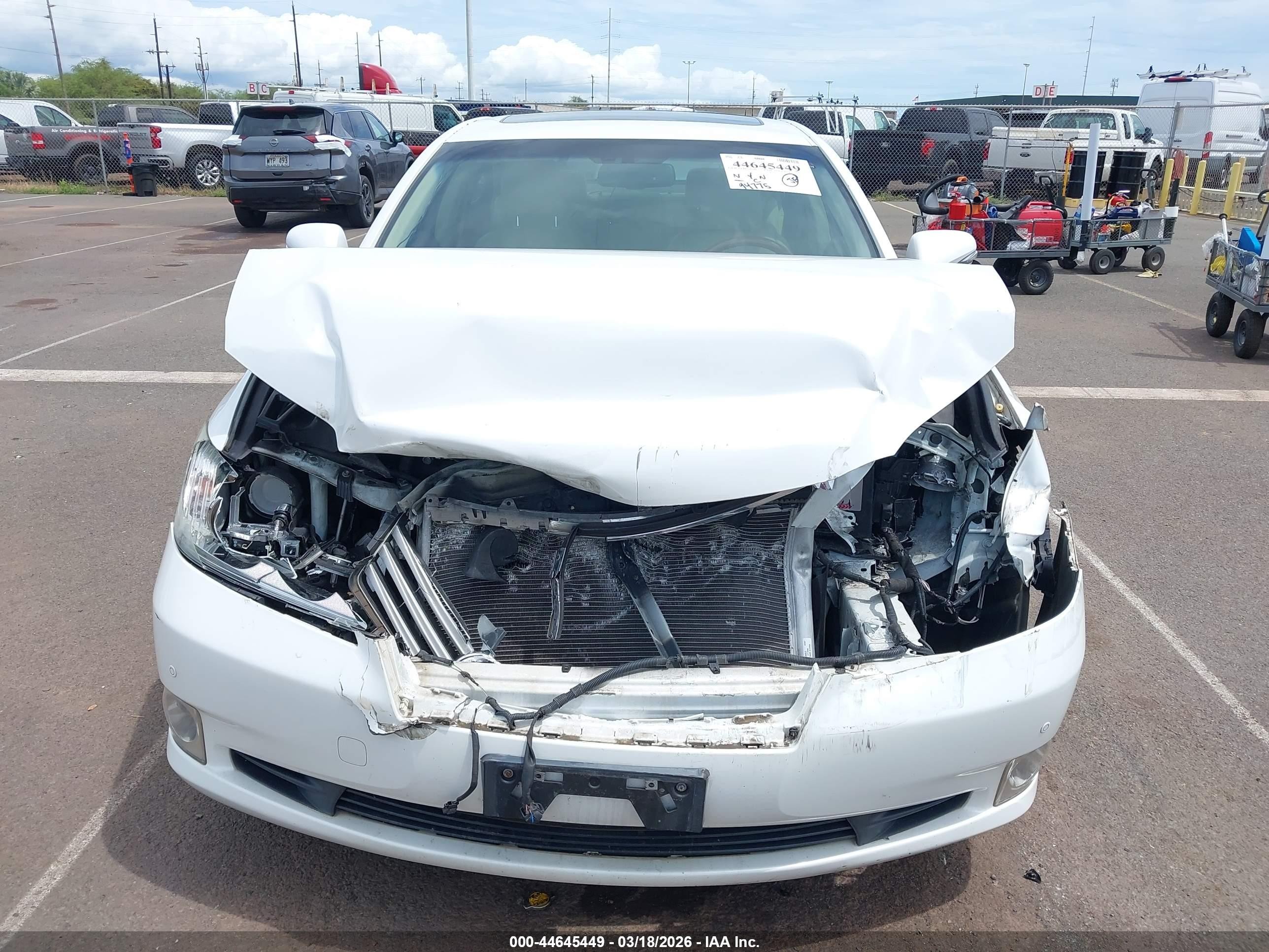 2011 Lexus Es 350 White vin: JTHBK1EG2B2461754