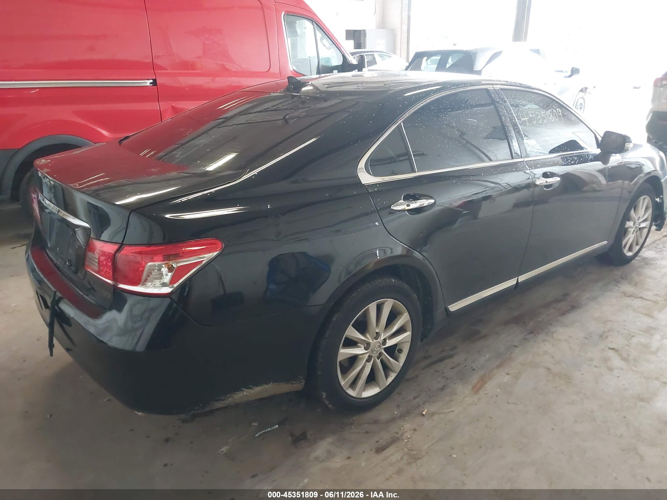 2011 Lexus Es 350   Черный vin: JTHBK1EG2B2462502
