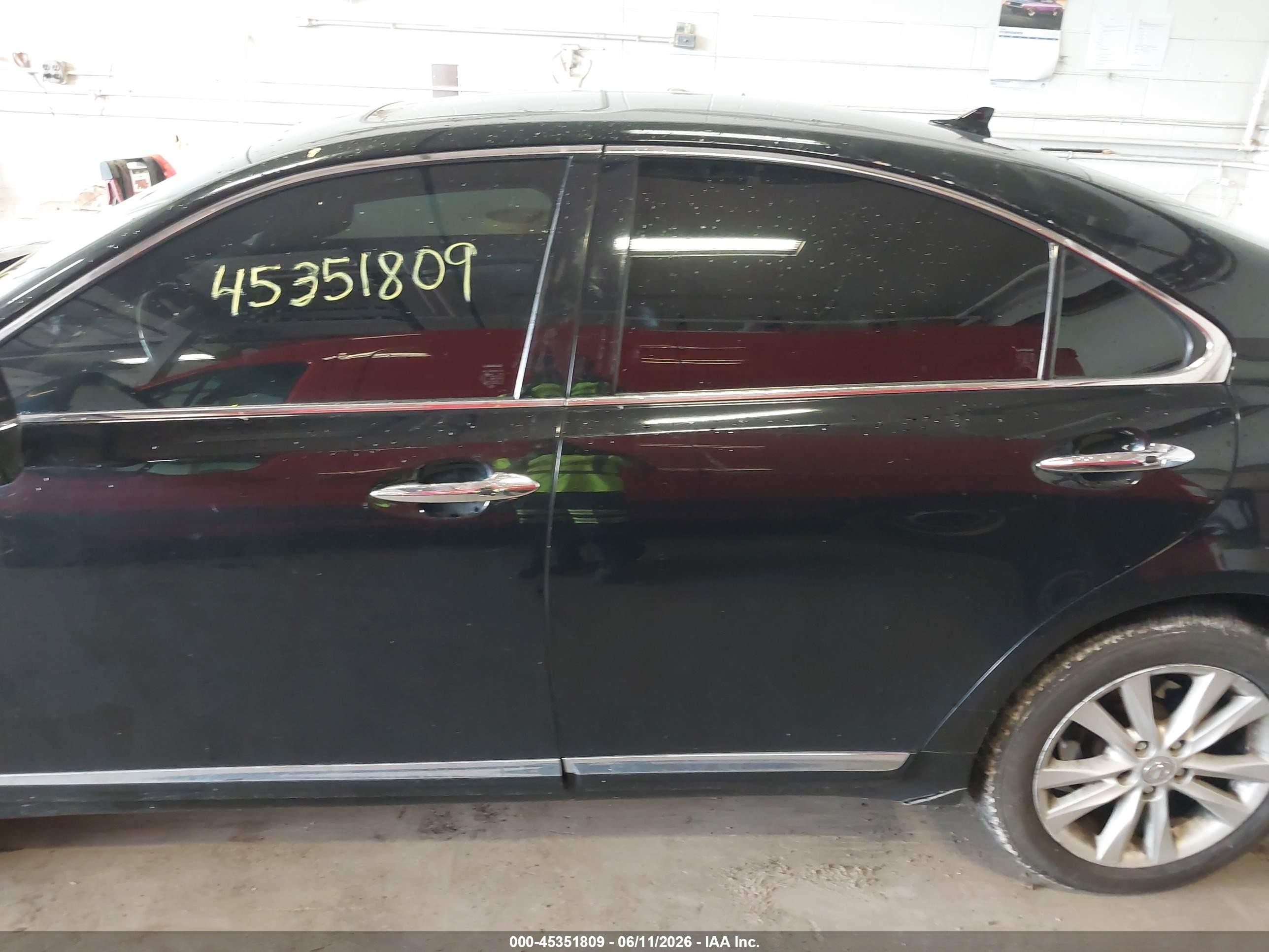 2011 Lexus Es 350   Черный vin: JTHBK1EG2B2462502