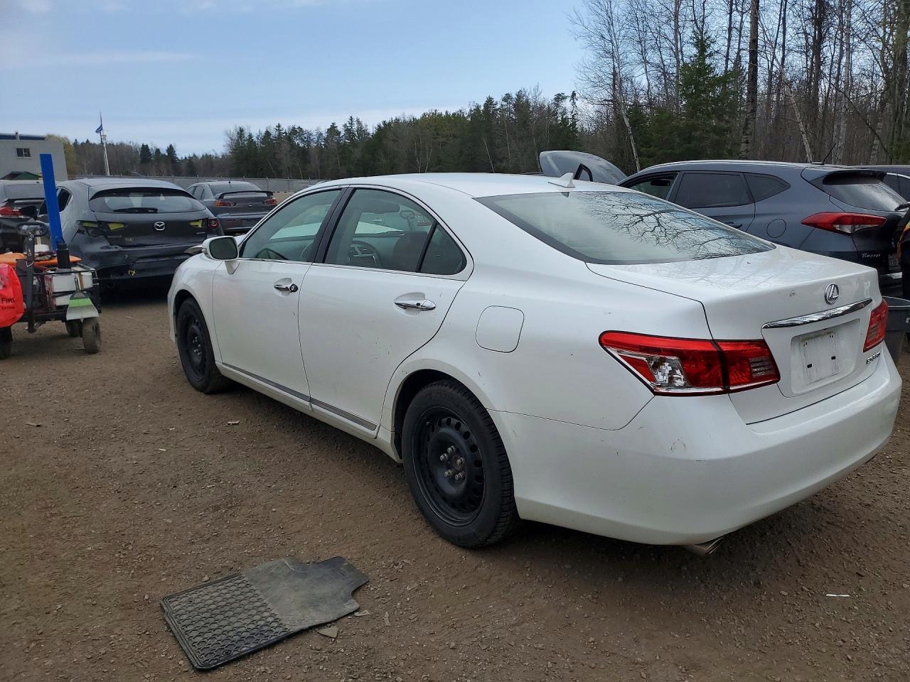 2012 Lexus Es 350 4dr White vin: JTHBK1EG2C2480161