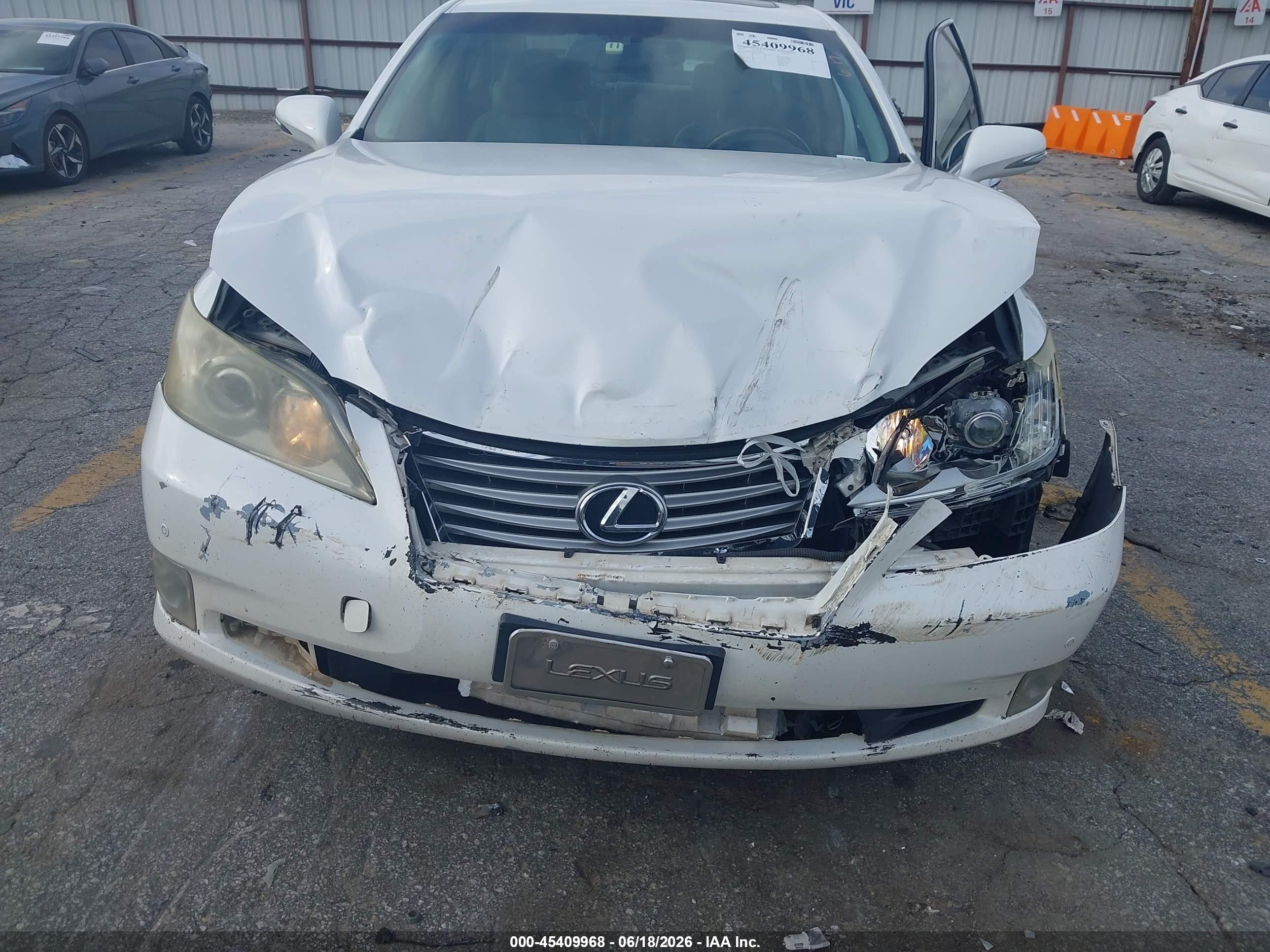 2012 Lexus Es 350   Белый vin: JTHBK1EG2C2504376