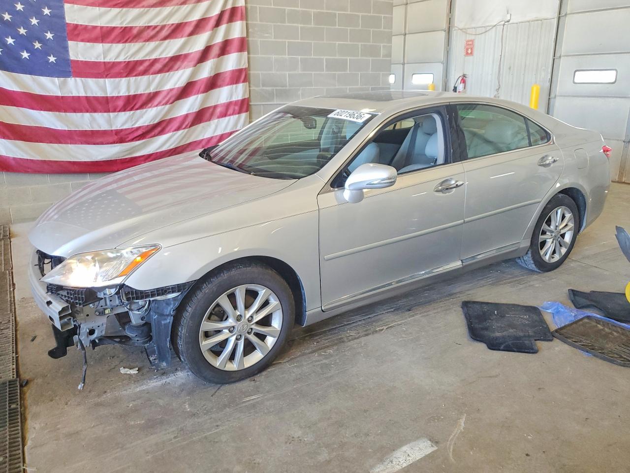 2012 Lexus Es 350 Серебряный vin: JTHBK1EG2C2512073