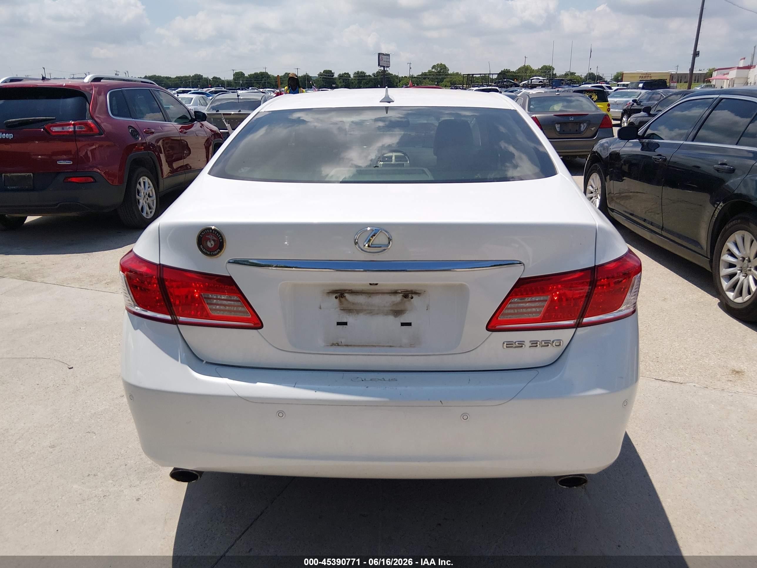2012 Lexus Es 350   White vin: JTHBK1EG2C2513143