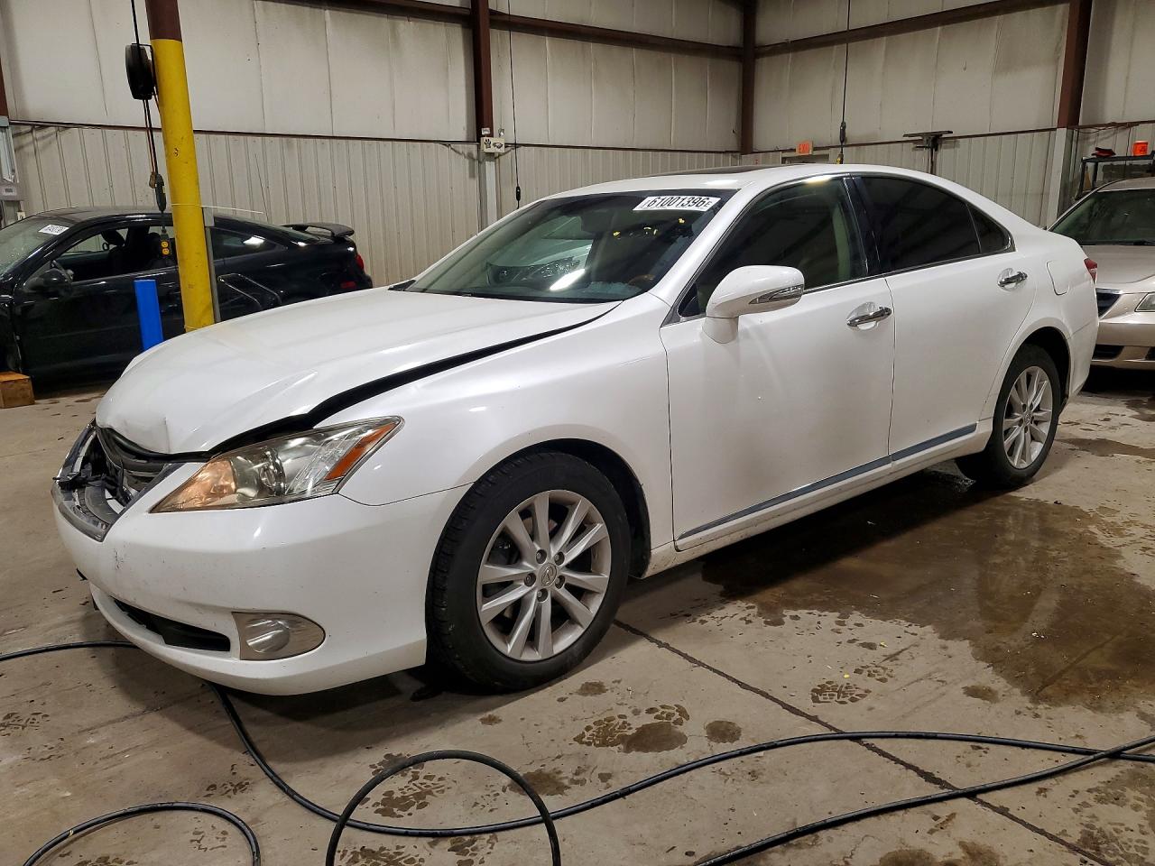 2010 Lexus Es 350 Белый vin: JTHBK1EG3A2345588