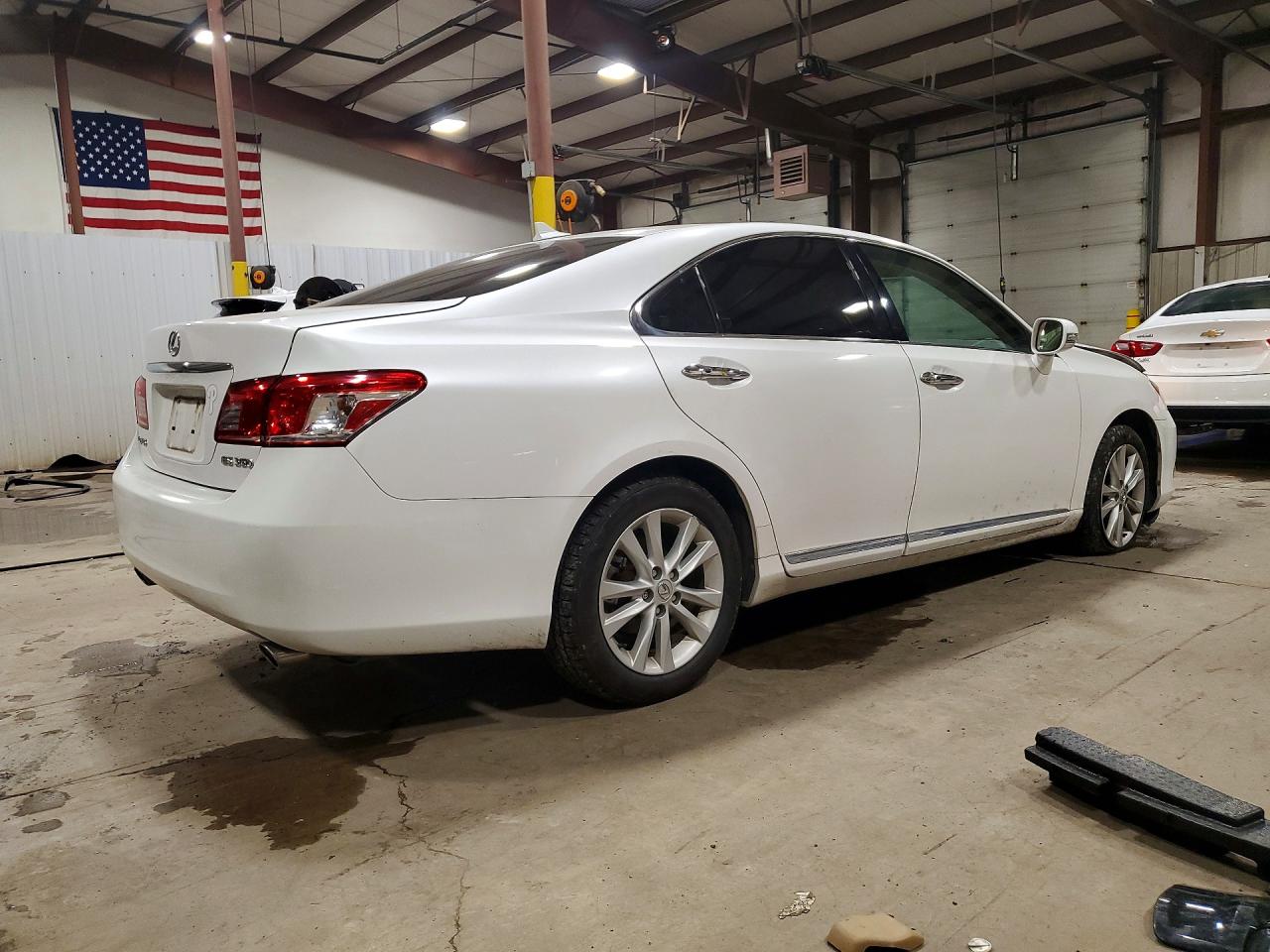 2010 Lexus Es 350 White vin: JTHBK1EG3A2345588