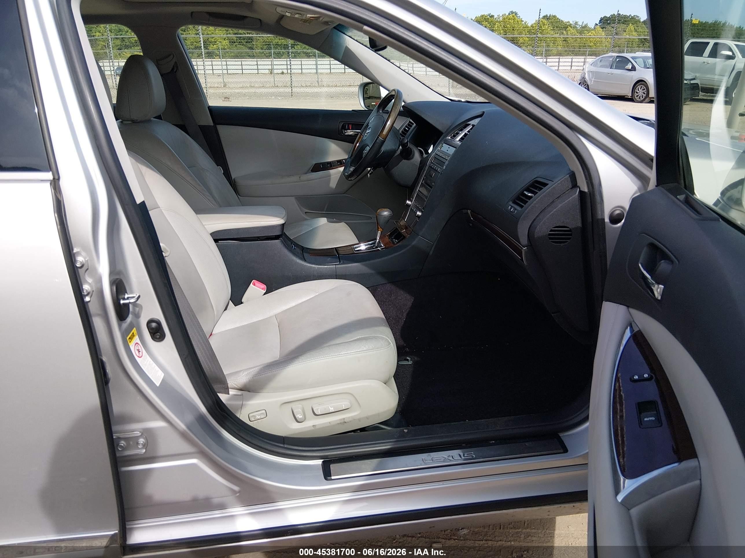 2010 Lexus Es 350   Silver vin: JTHBK1EG3A2352301