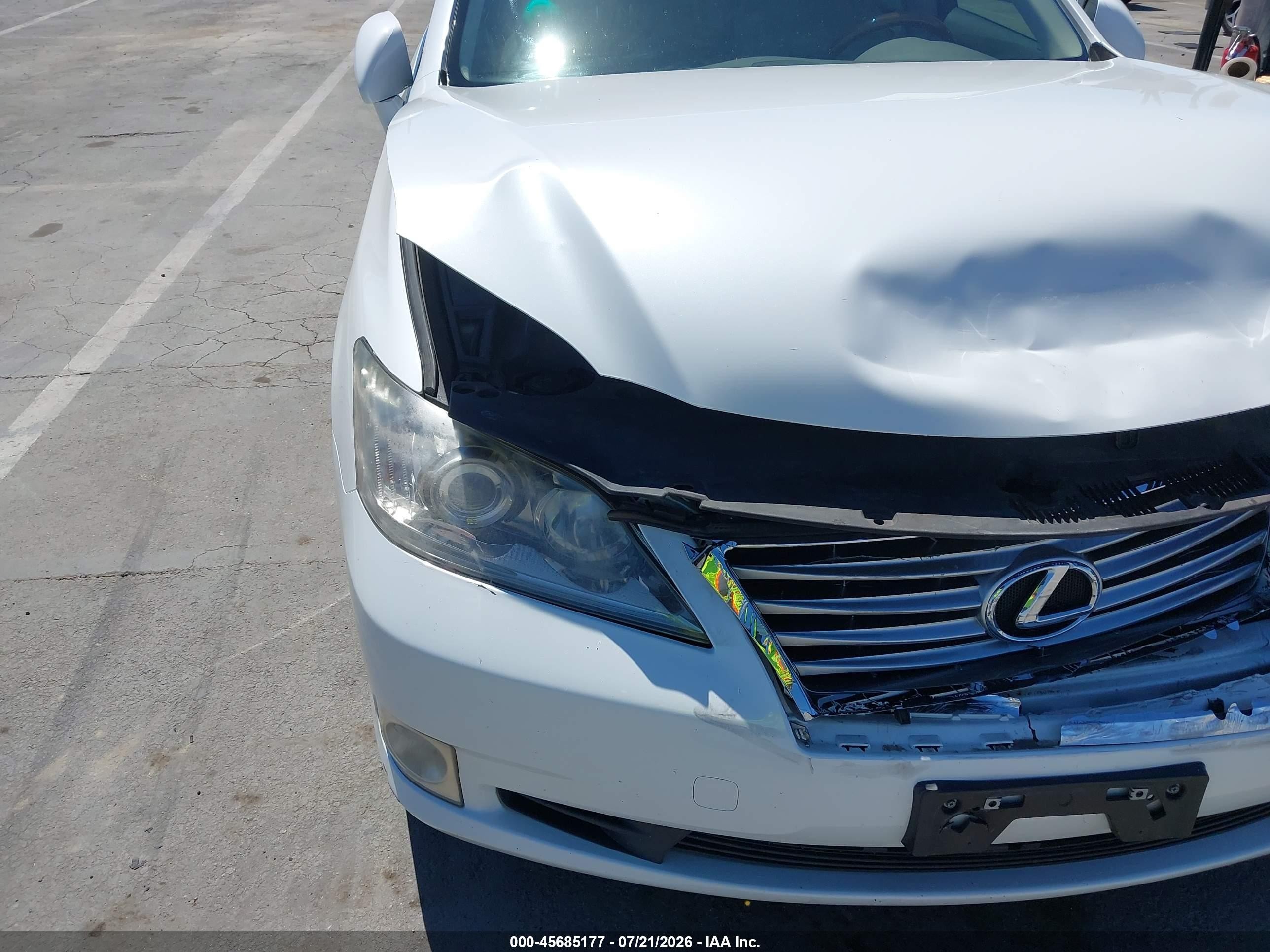 2010 Lexus Es 350   White vin: JTHBK1EG3A2361628