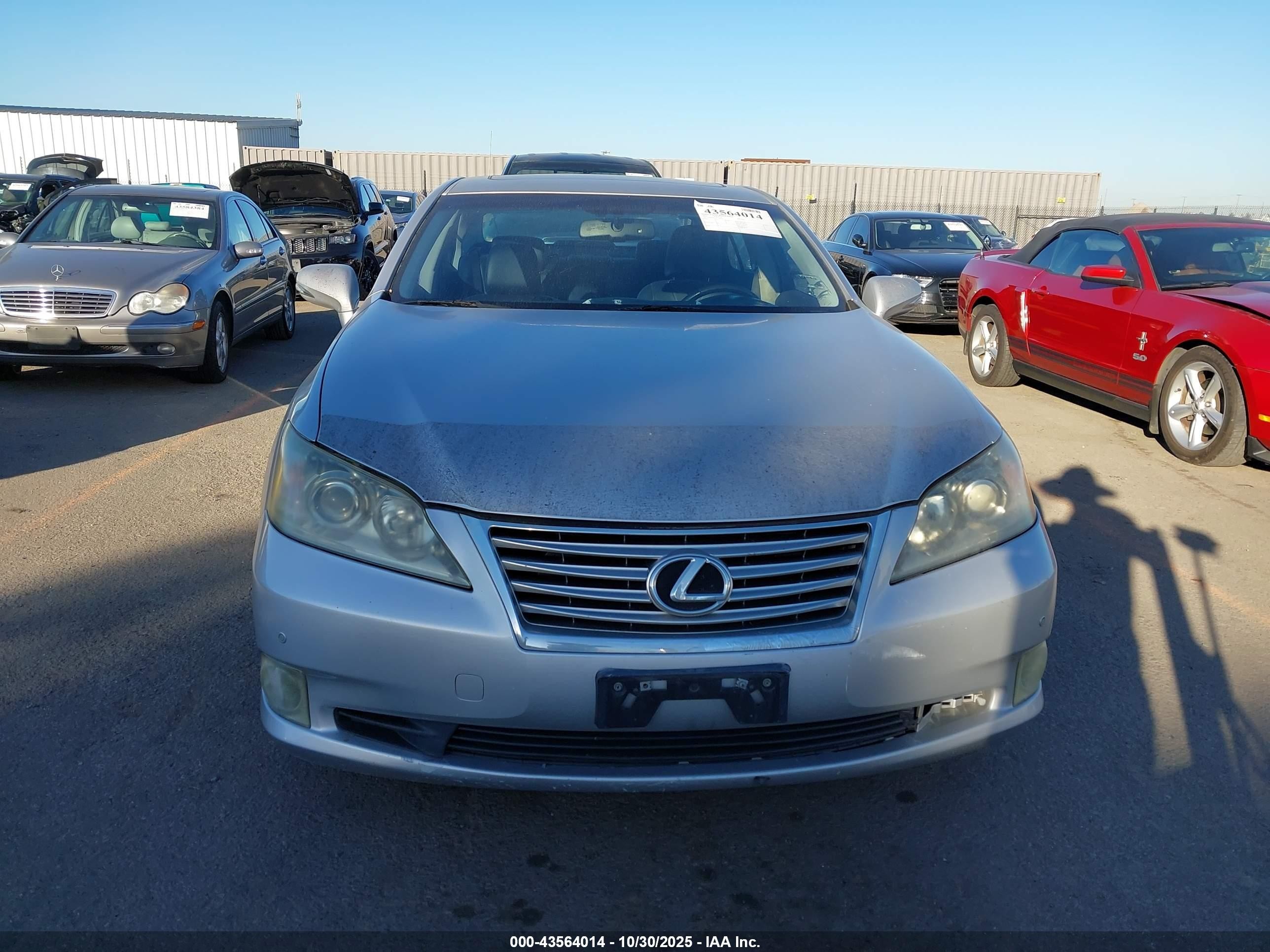 2010 Lexus Es 350   Silver vin: JTHBK1EG3A2369955