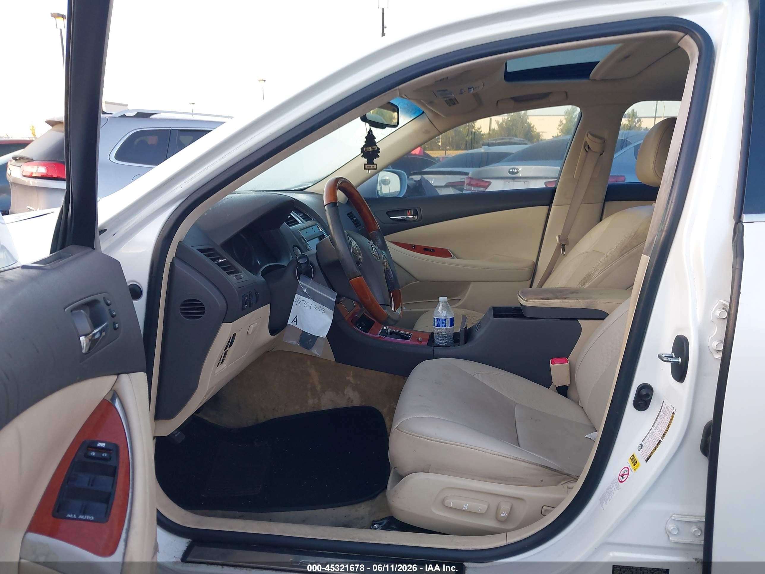 2010 Lexus Es 350 Белый vin: JTHBK1EG3A2370958