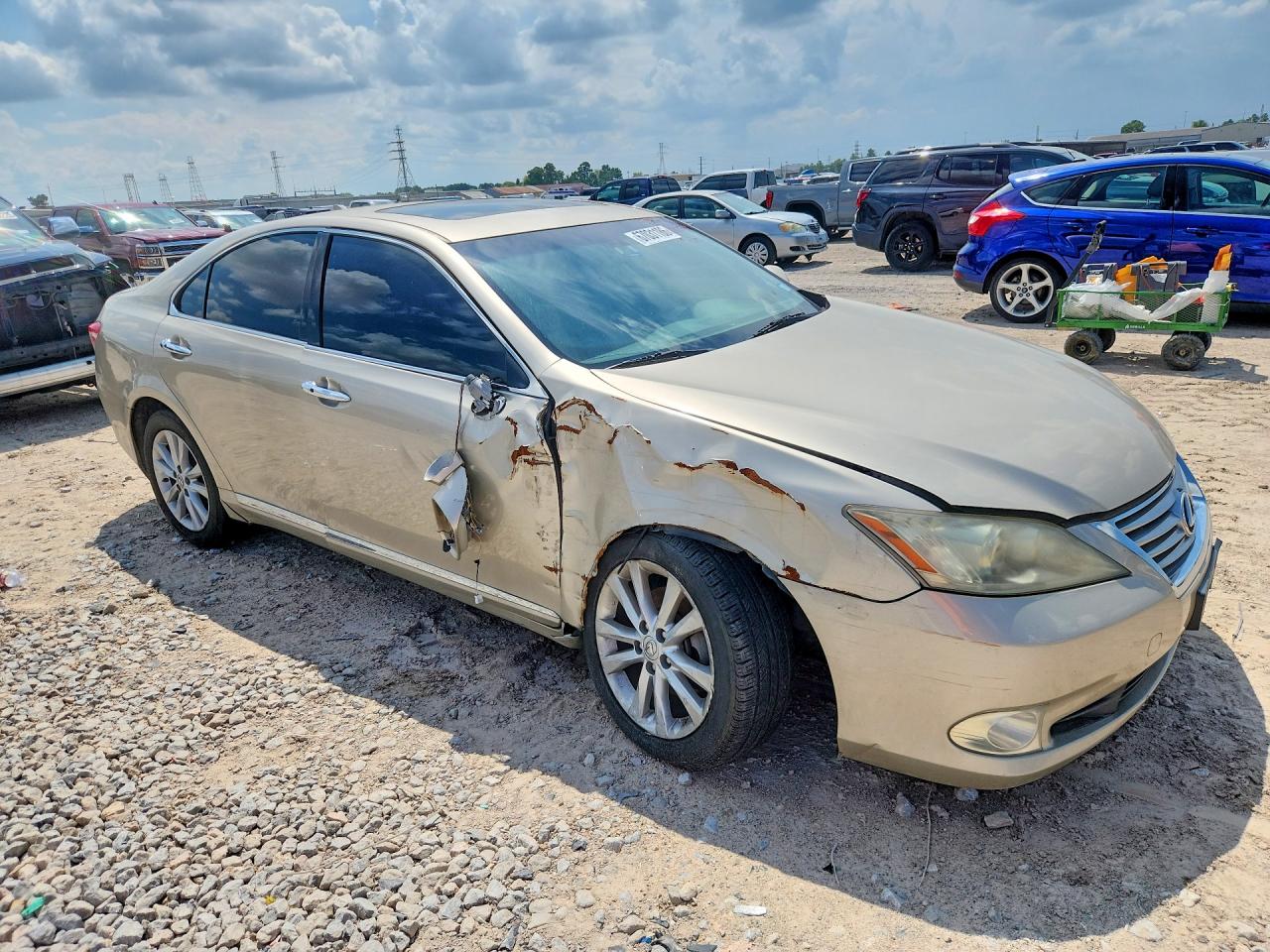 2010 Lexus Es 350 Gold vin: JTHBK1EG3A2384259