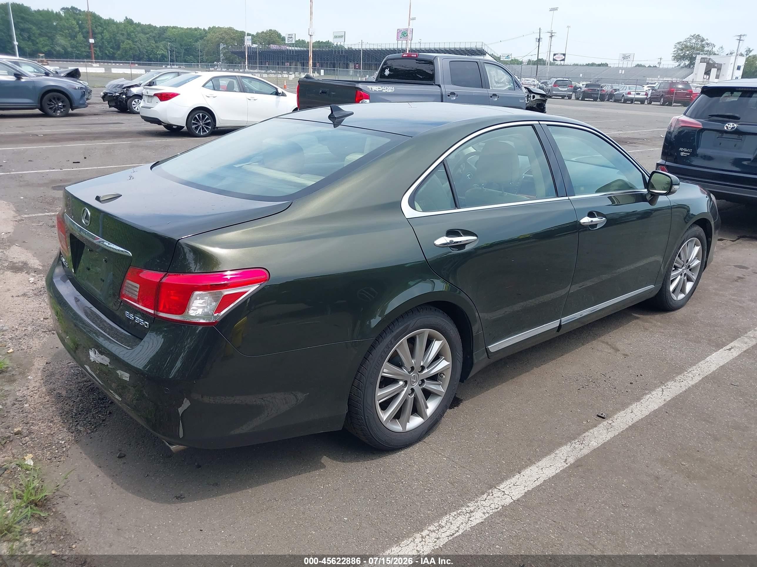 2010 Lexus Es 350   Green vin: JTHBK1EG3A2391793