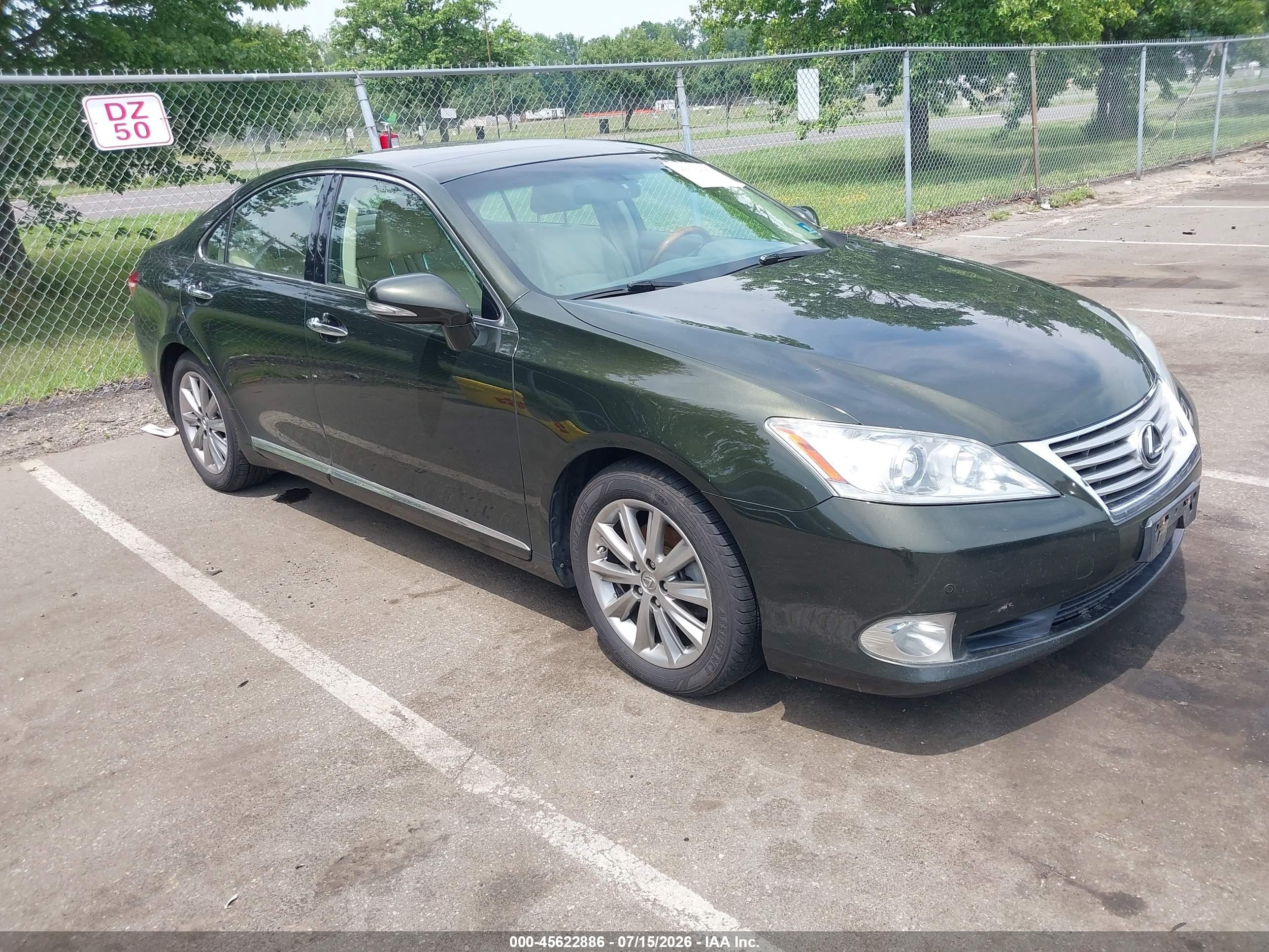 2010 Lexus Es 350   Green vin: JTHBK1EG3A2391793
