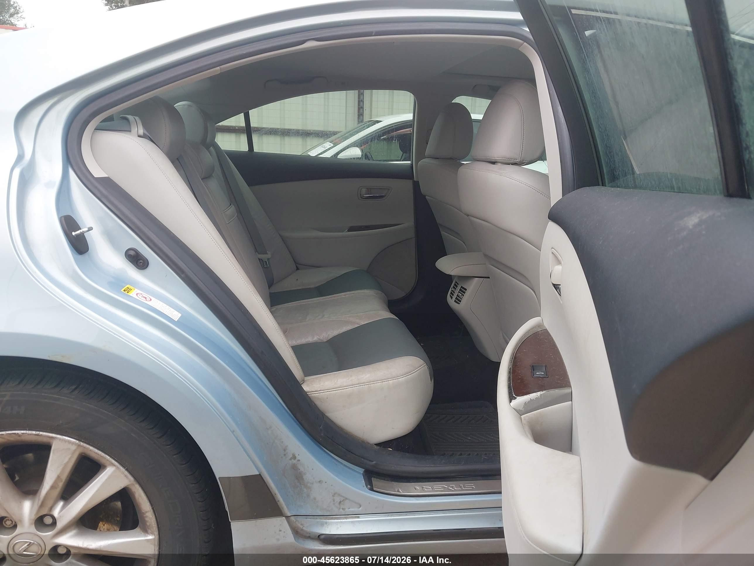 2010 Lexus Es 350   Light Blue vin: JTHBK1EG3A2393737