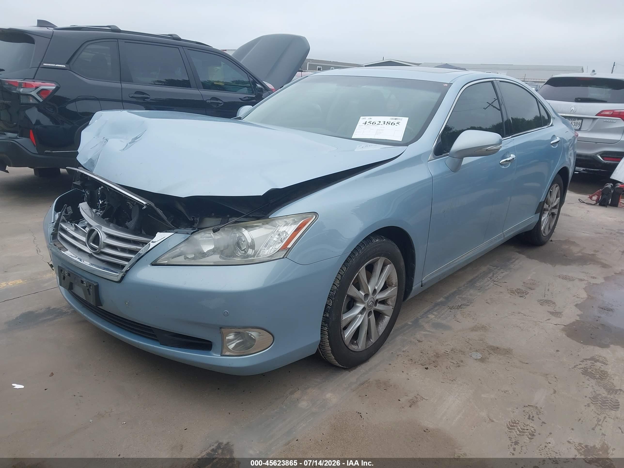 2010 Lexus Es 350   Light Blue vin: JTHBK1EG3A2393737