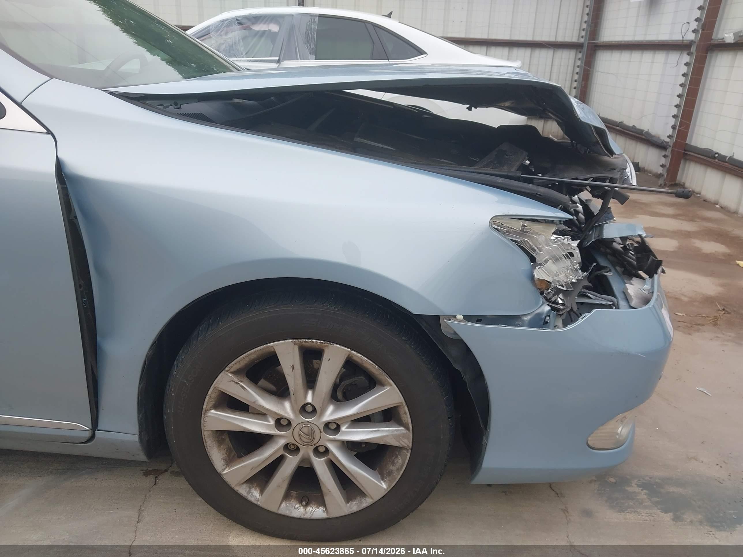 2010 Lexus Es 350   Light Blue vin: JTHBK1EG3A2393737