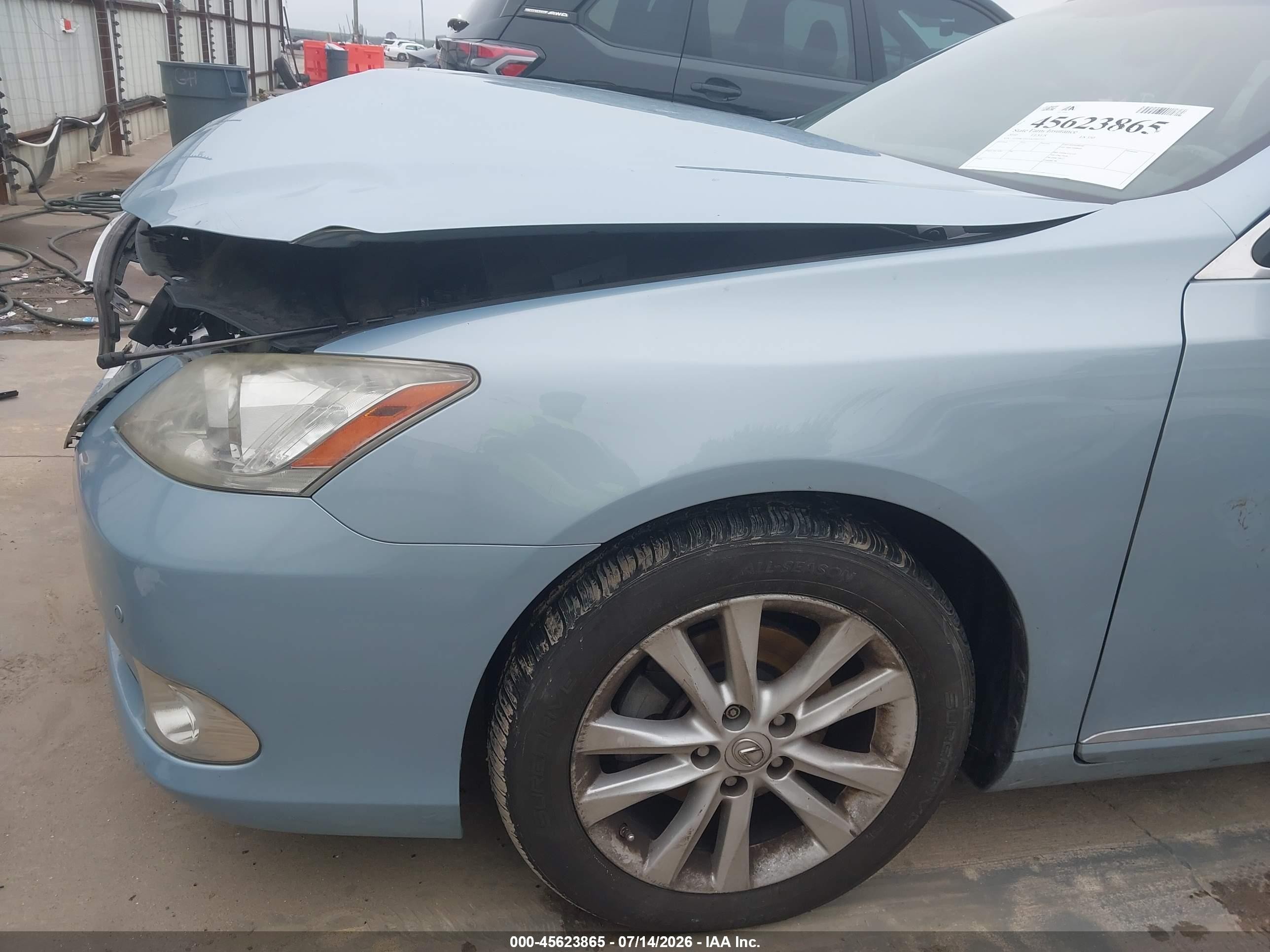 2010 Lexus Es 350   Light Blue vin: JTHBK1EG3A2393737