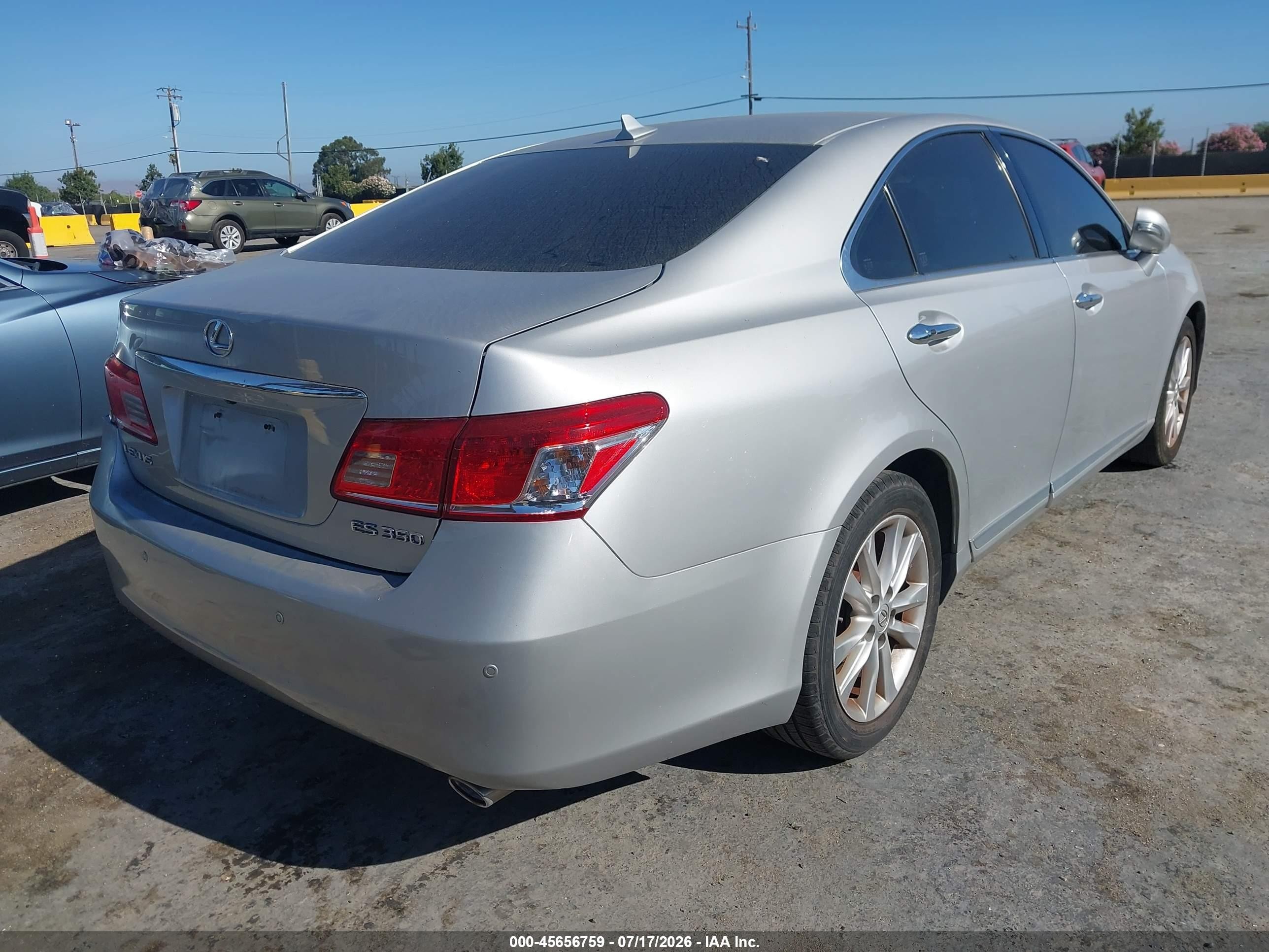 2010 Lexus Es 350   Silver vin: JTHBK1EG3A2401061