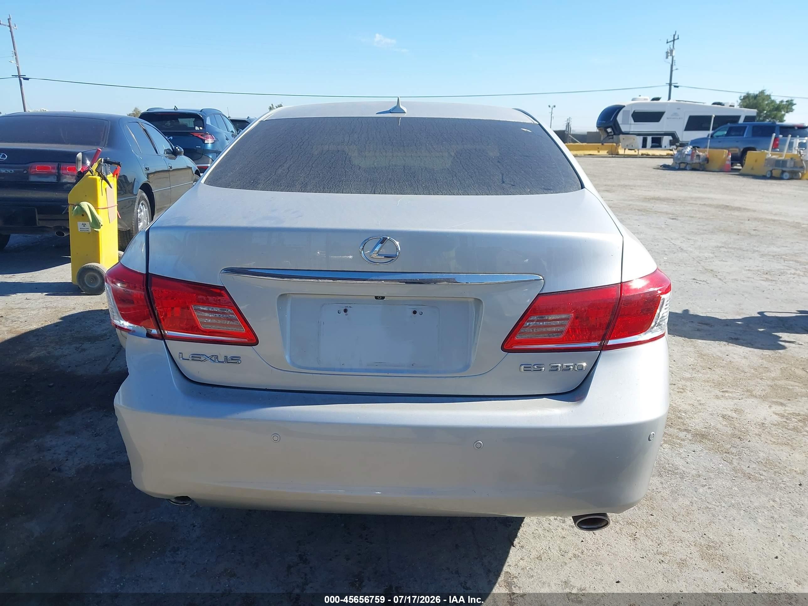2010 Lexus Es 350   Silver vin: JTHBK1EG3A2401061