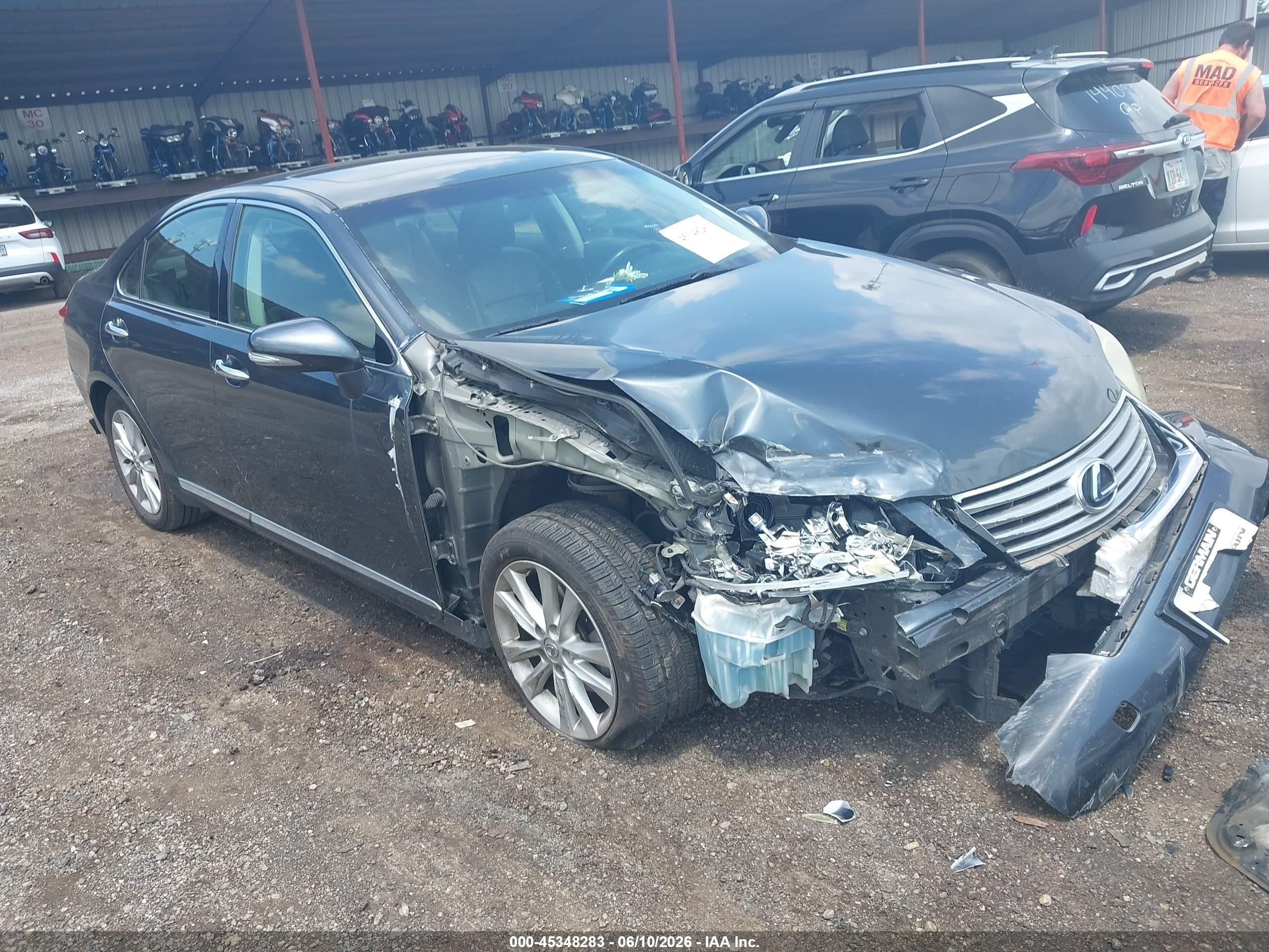 2010 Lexus Es 350   Black vin: JTHBK1EG3A2409595