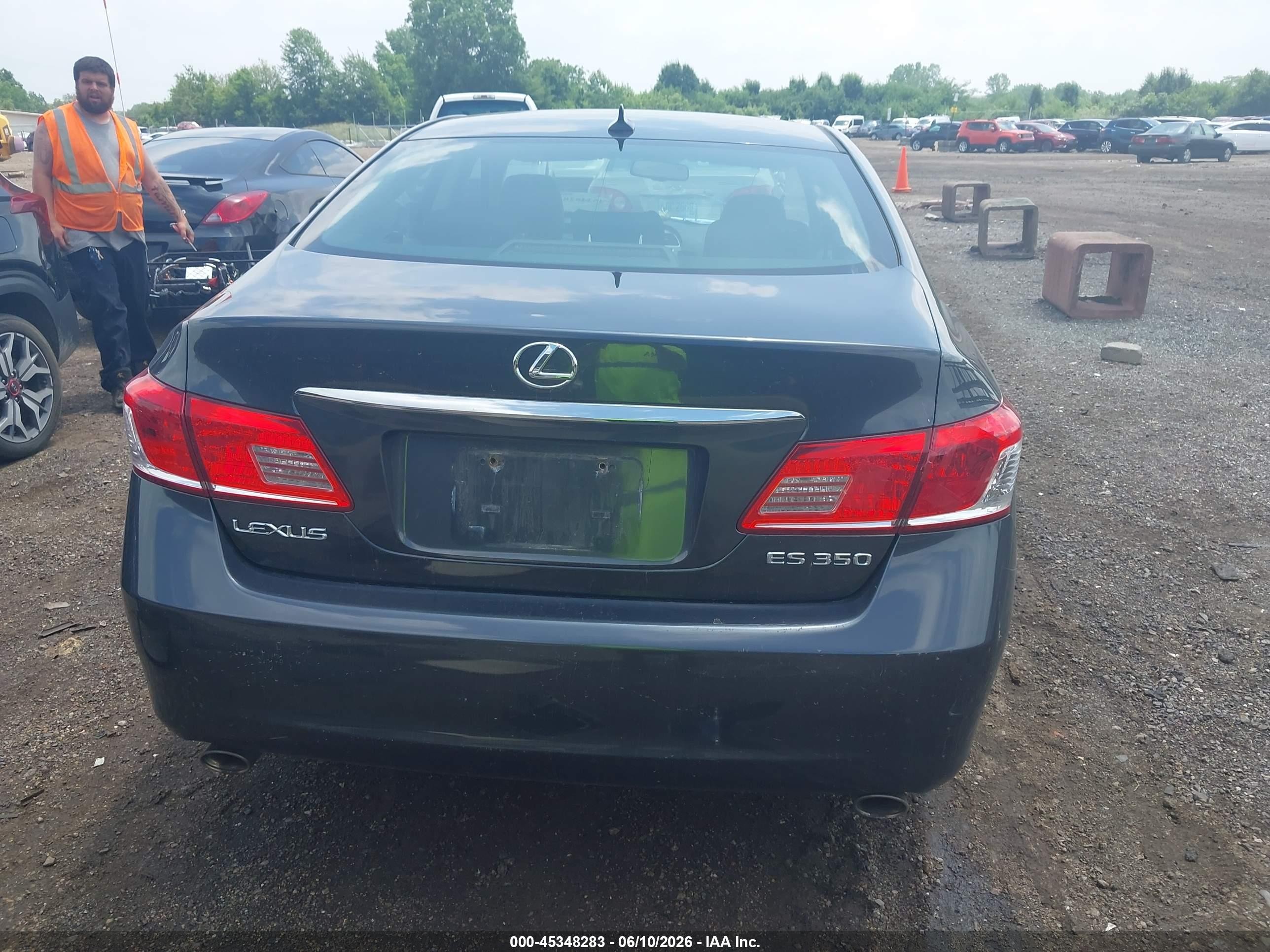 2010 Lexus Es 350   Black vin: JTHBK1EG3A2409595