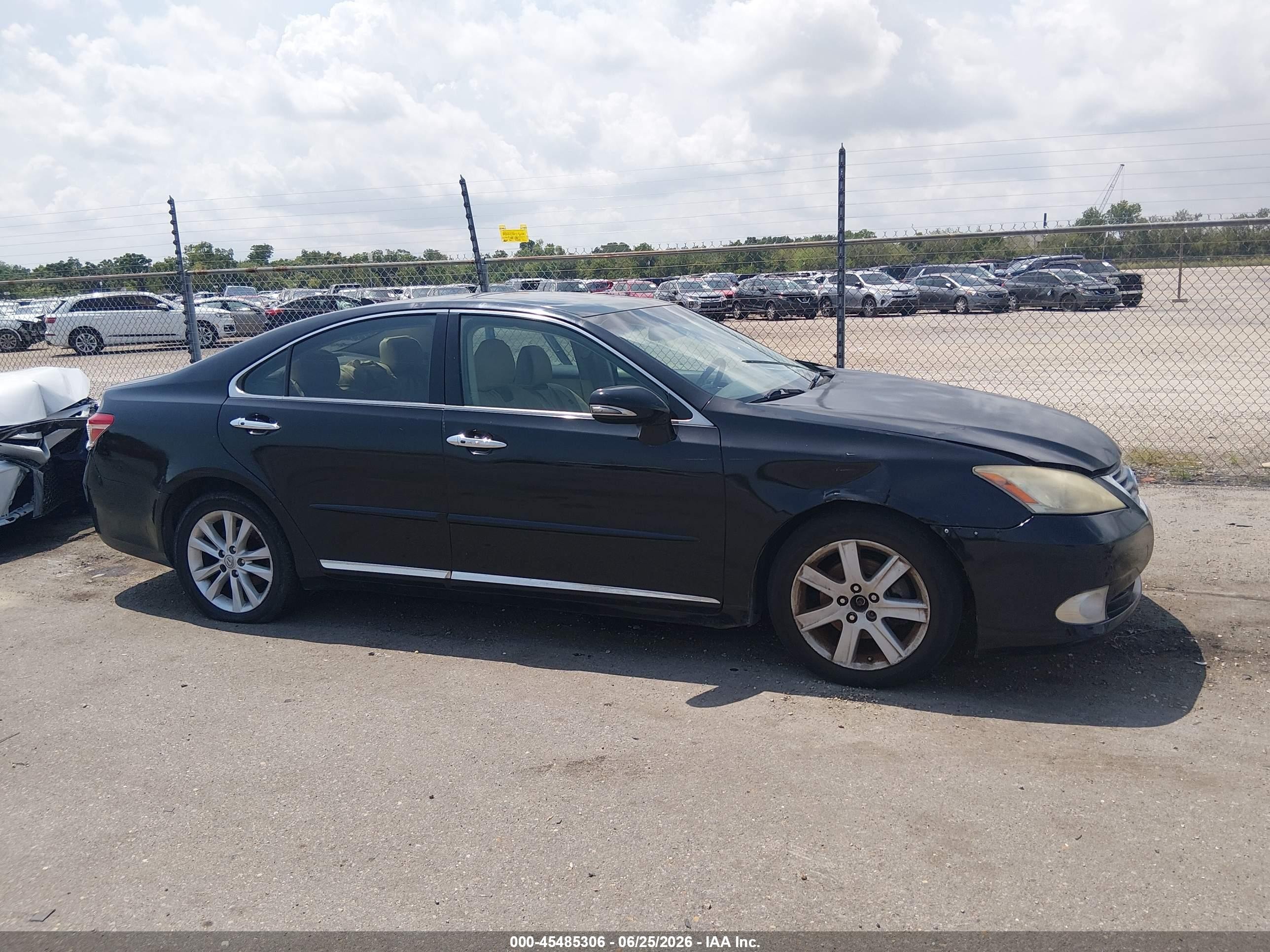 2011 Lexus Es 350   Black vin: JTHBK1EG3B2421005