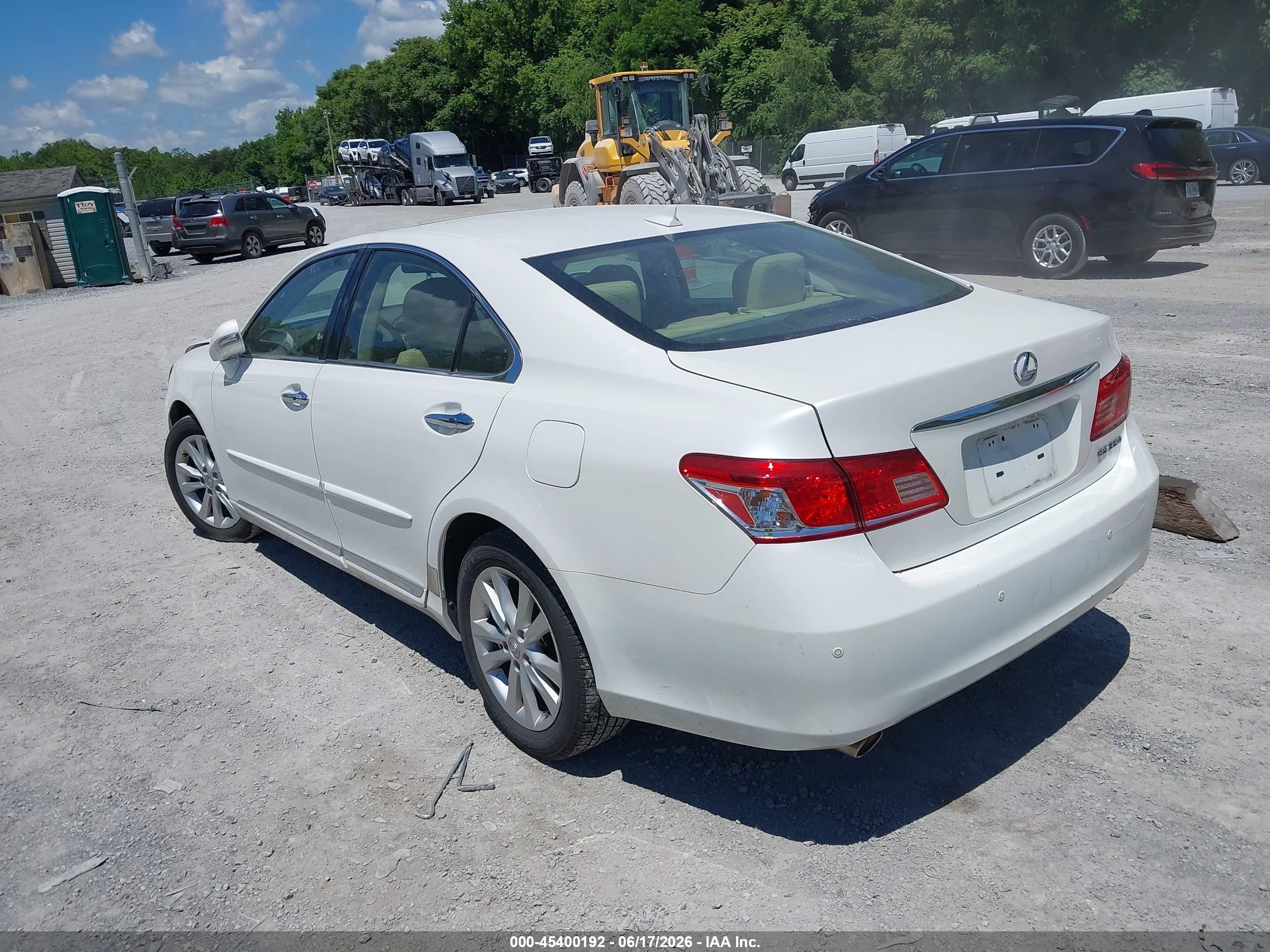 2011 Lexus Es 350   White vin: JTHBK1EG3B2424583