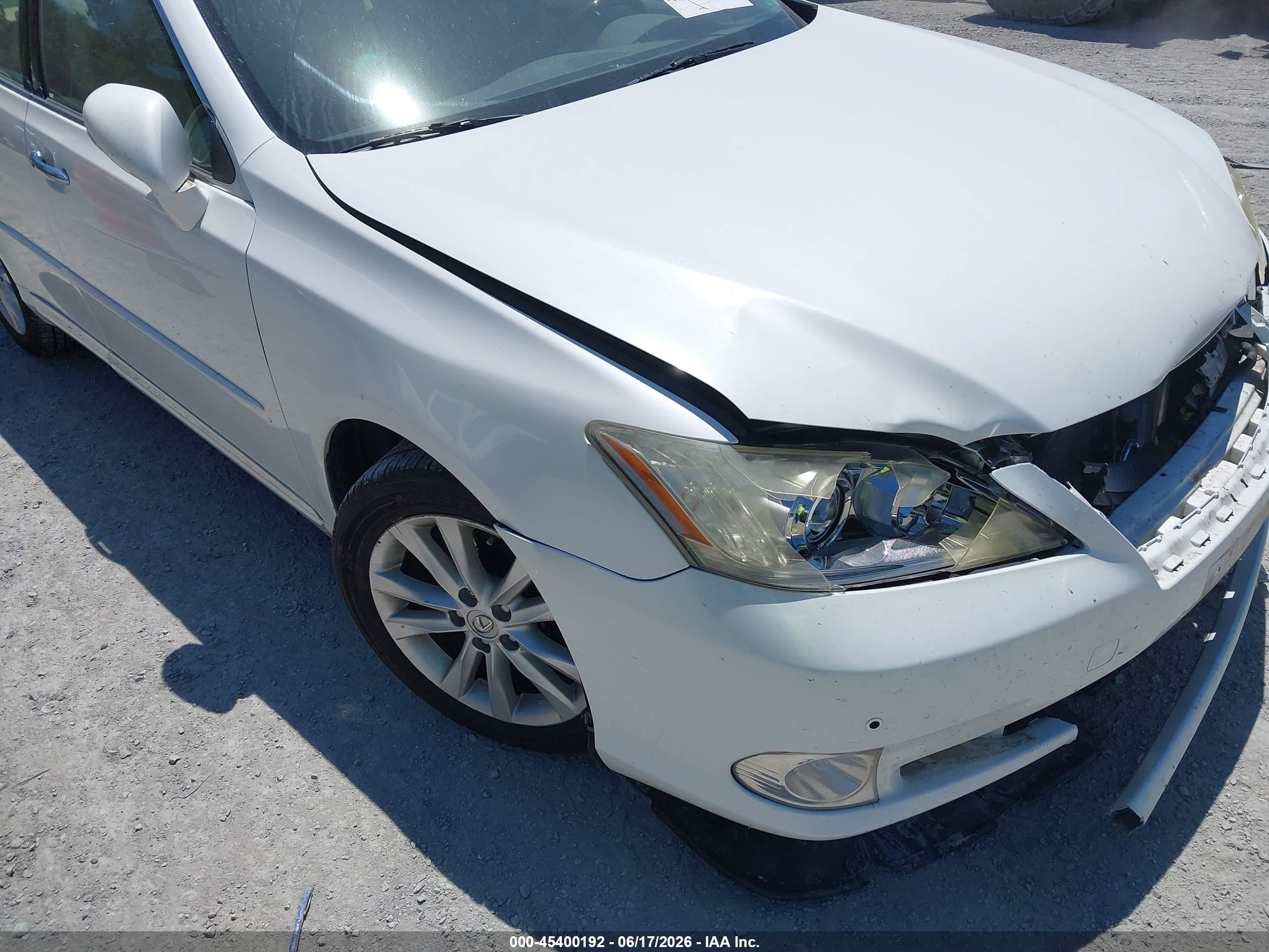 2011 Lexus Es 350   White vin: JTHBK1EG3B2424583