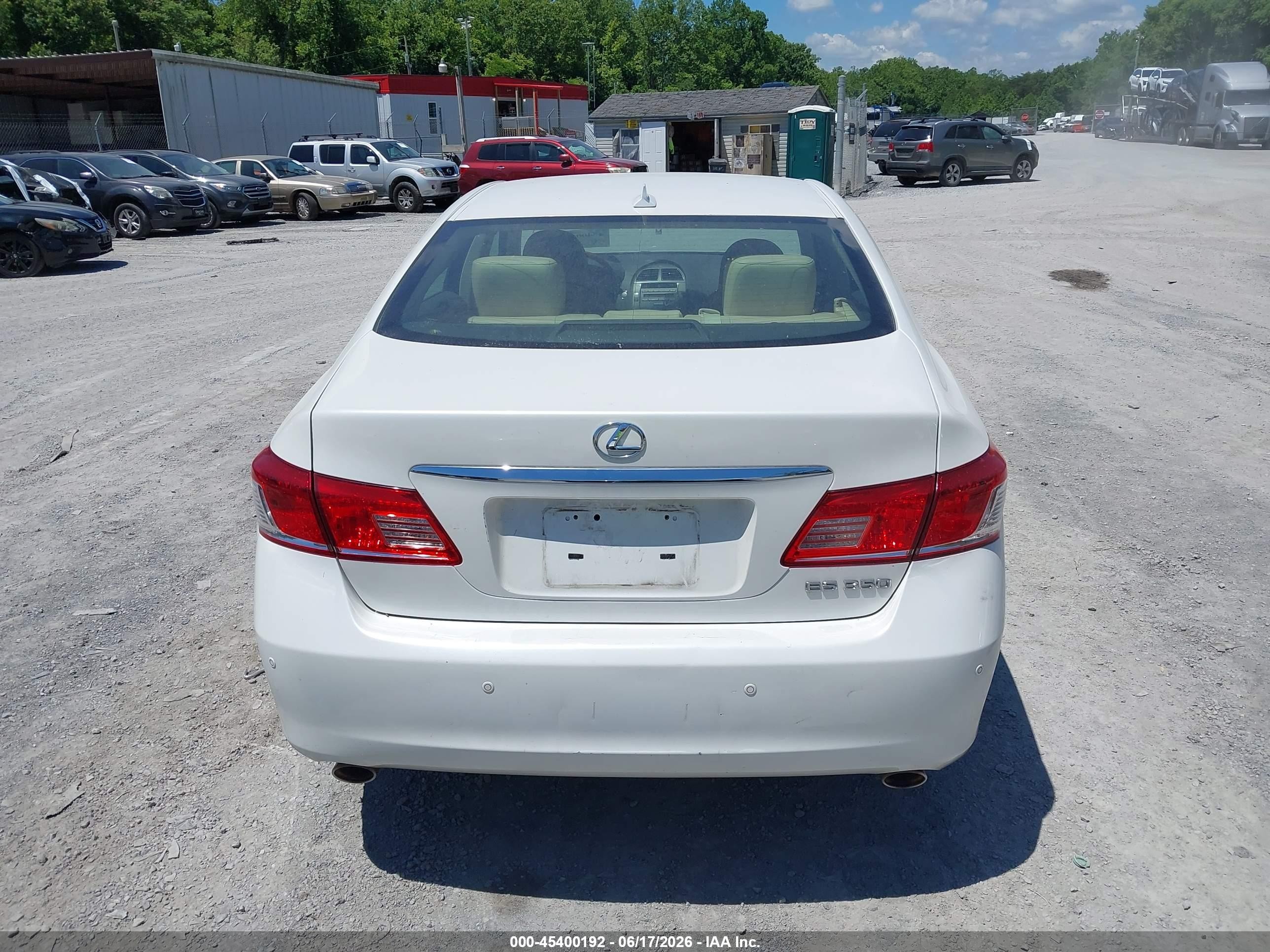2011 Lexus Es 350   White vin: JTHBK1EG3B2424583