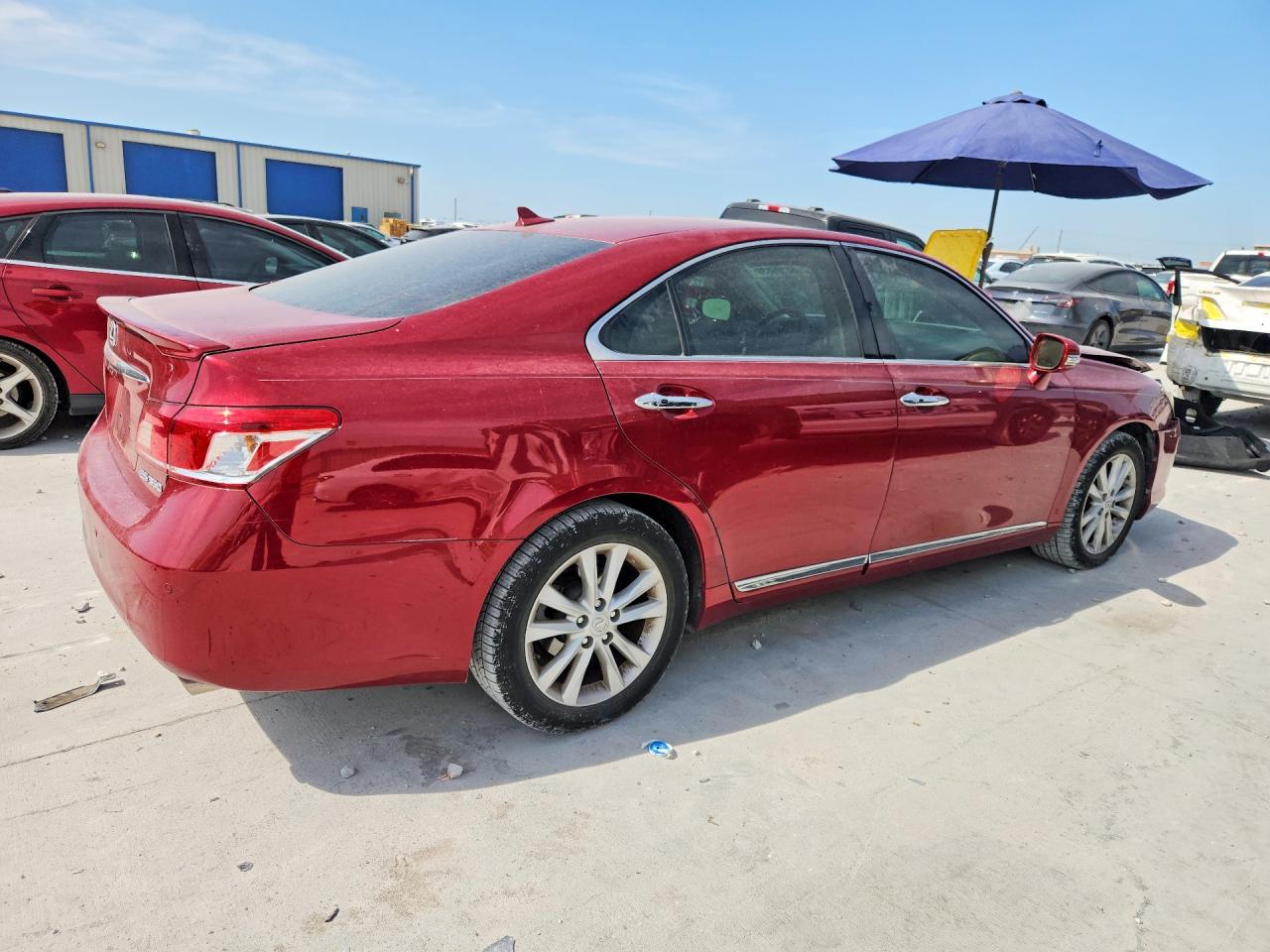 2011 Lexus Es 350 Red vin: JTHBK1EG3B2442694