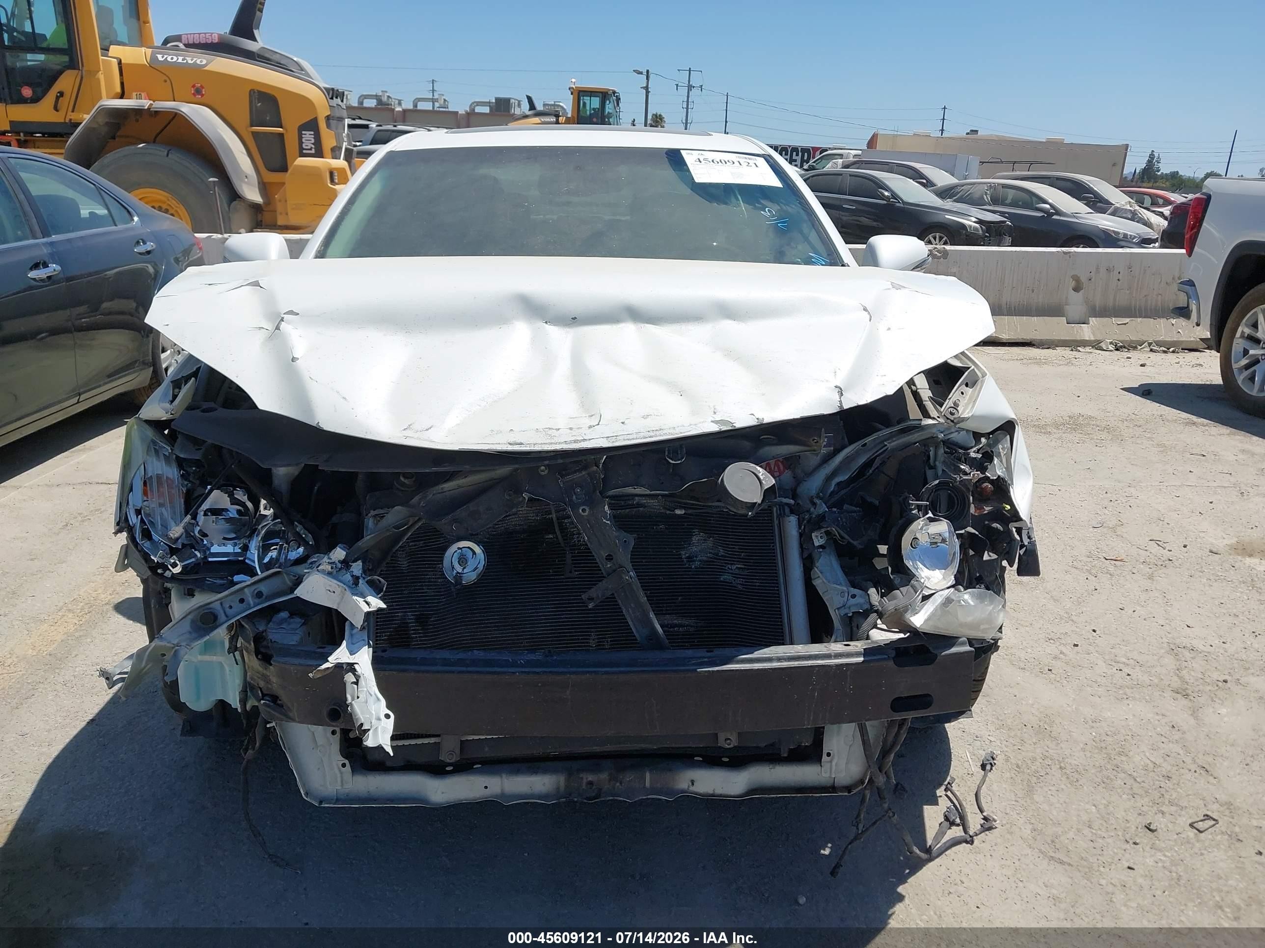 2011 Lexus Es 350   White vin: JTHBK1EG3B2452643