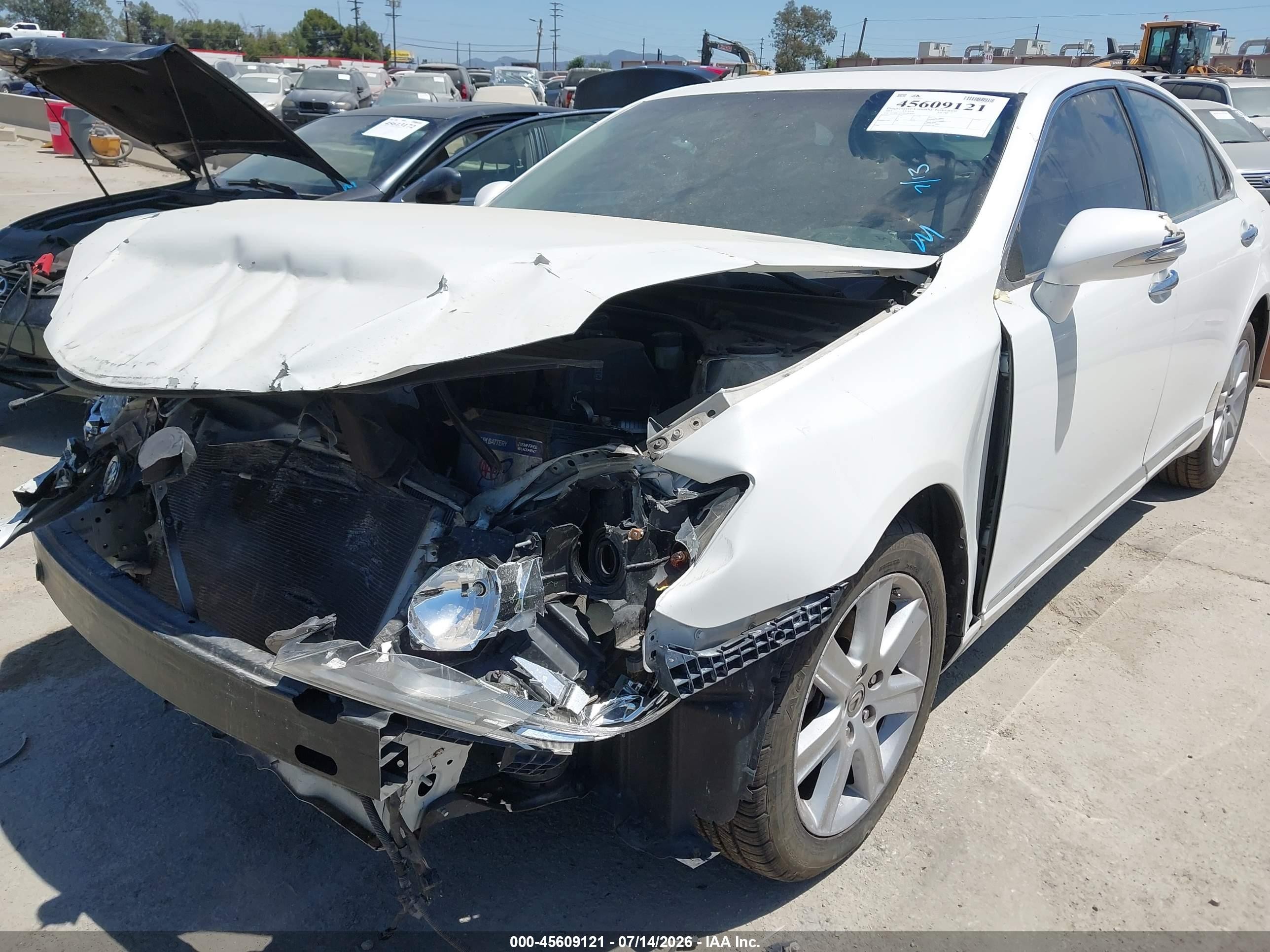 2011 Lexus Es 350   White vin: JTHBK1EG3B2452643