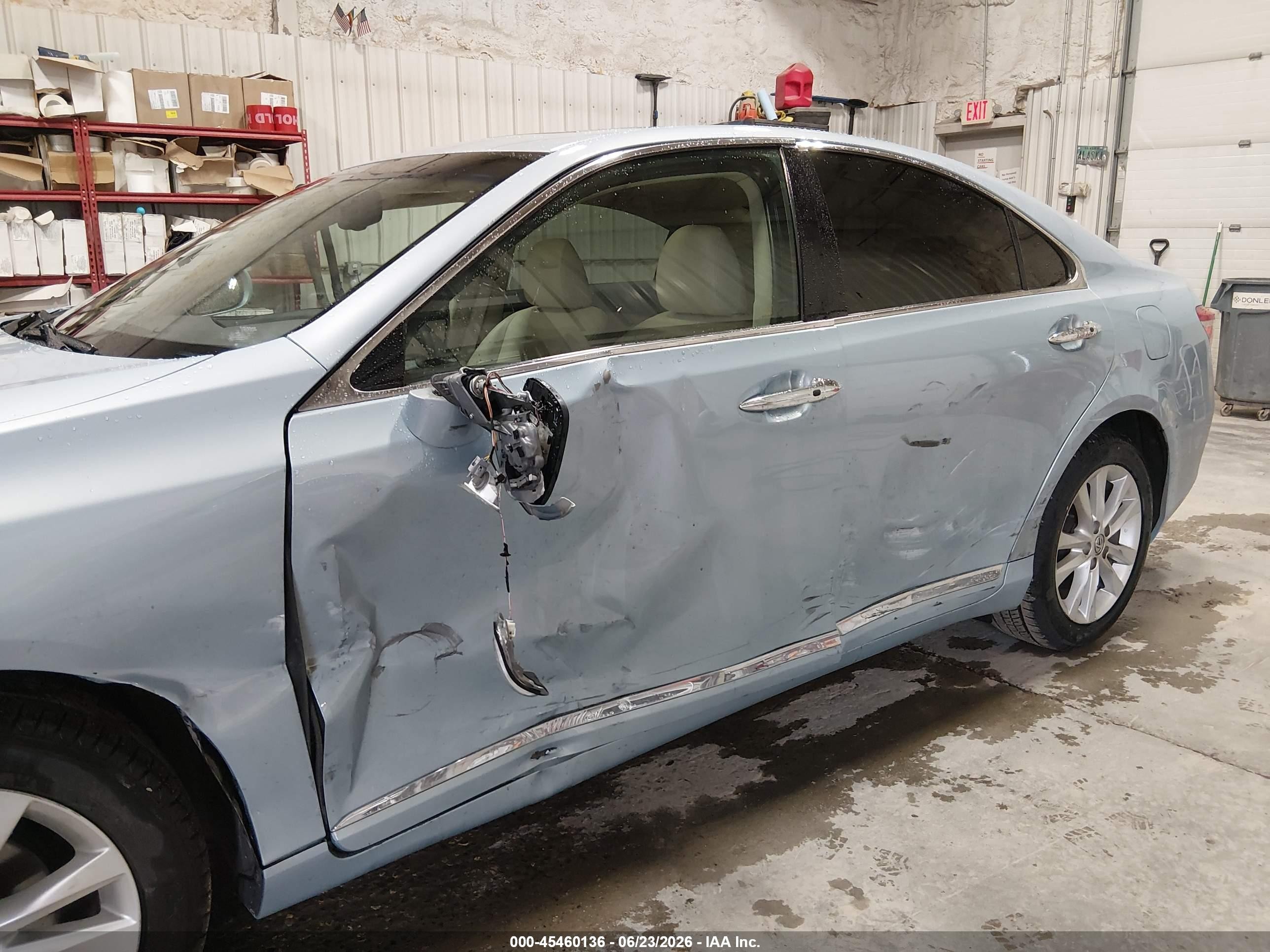 2011 Lexus Es 350   Blue vin: JTHBK1EG3B2454182