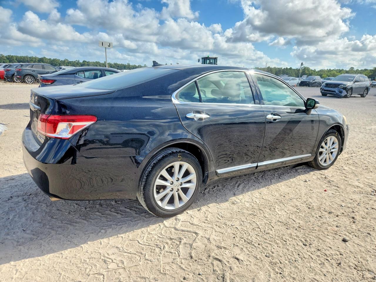 2011 Lexus Es 350 Черный vin: JTHBK1EG3B2464646