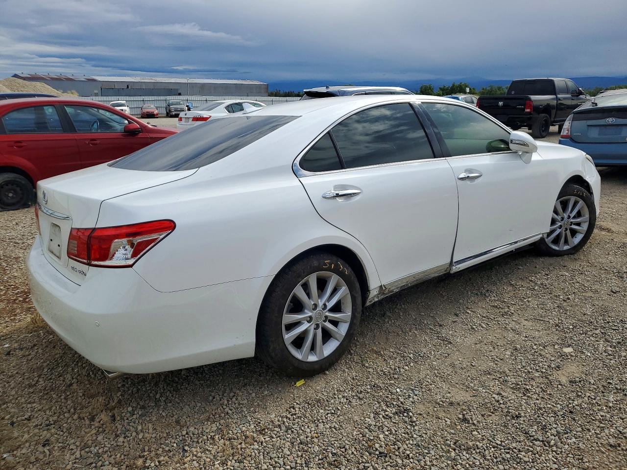 2011 Lexus Es 350 White vin: JTHBK1EG3B2467384