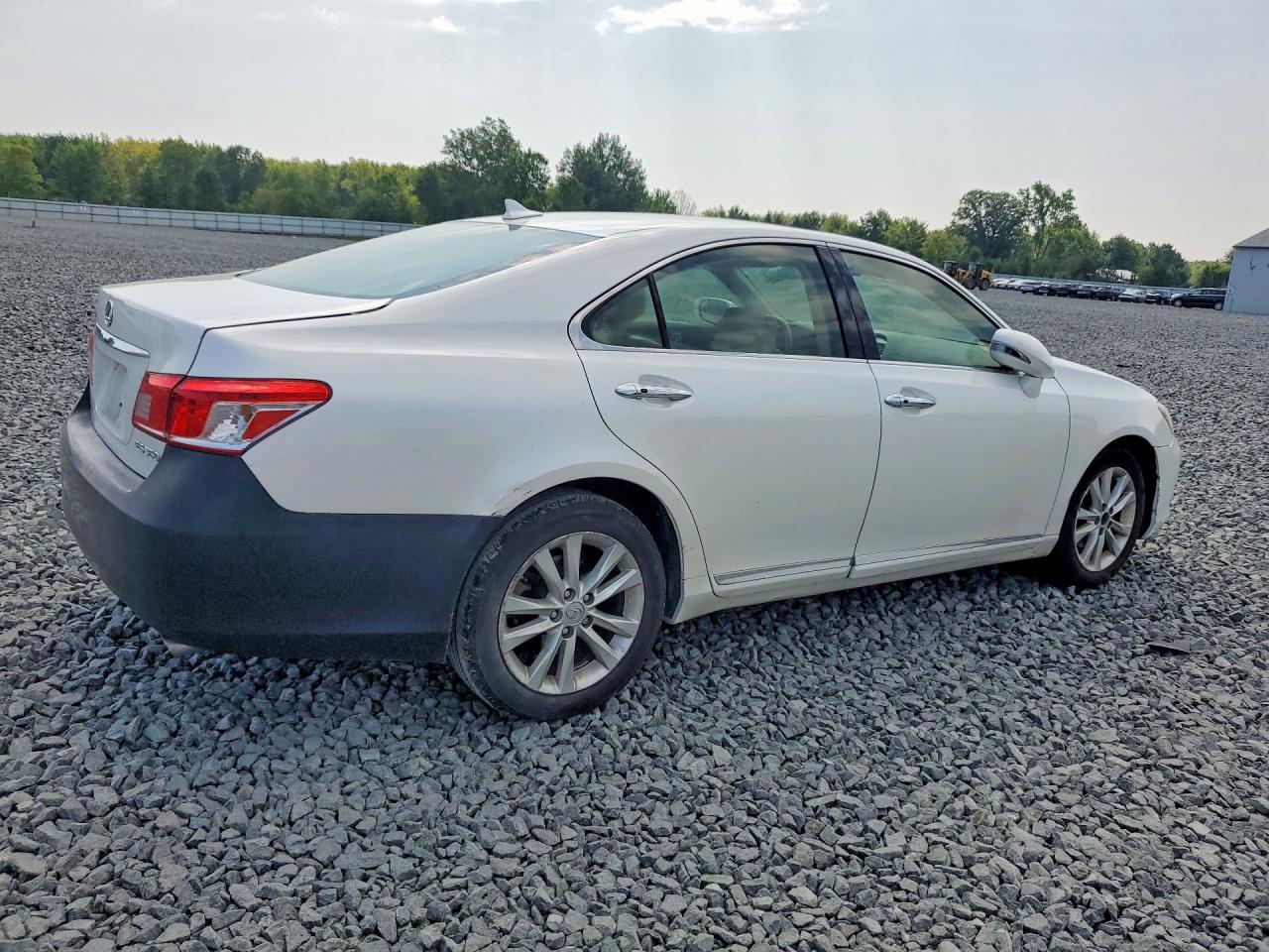 2011 Lexus Es 350 White vin: JTHBK1EG3B2467479