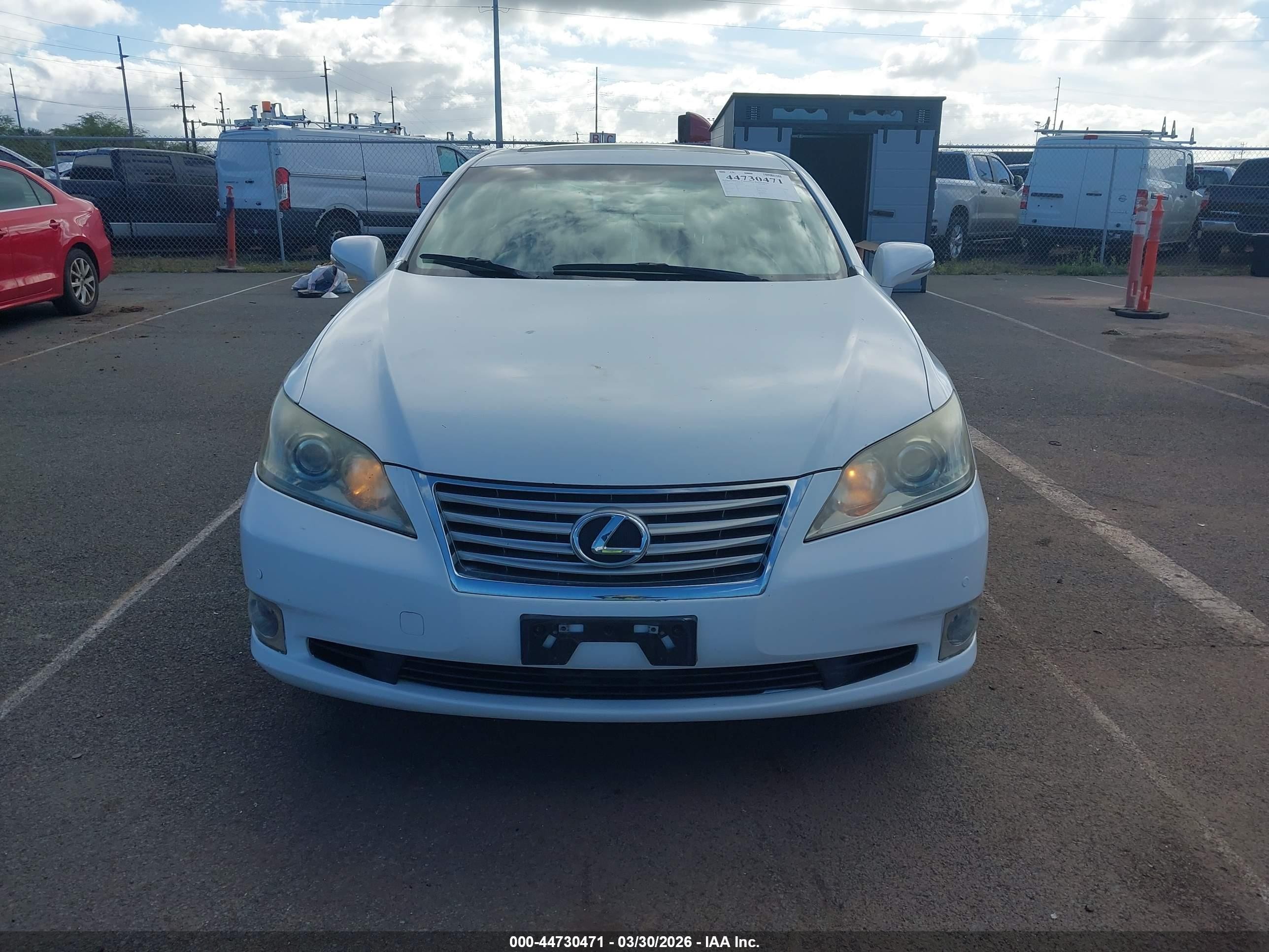 2012 Lexus Es 350 White vin: JTHBK1EG3C2475132