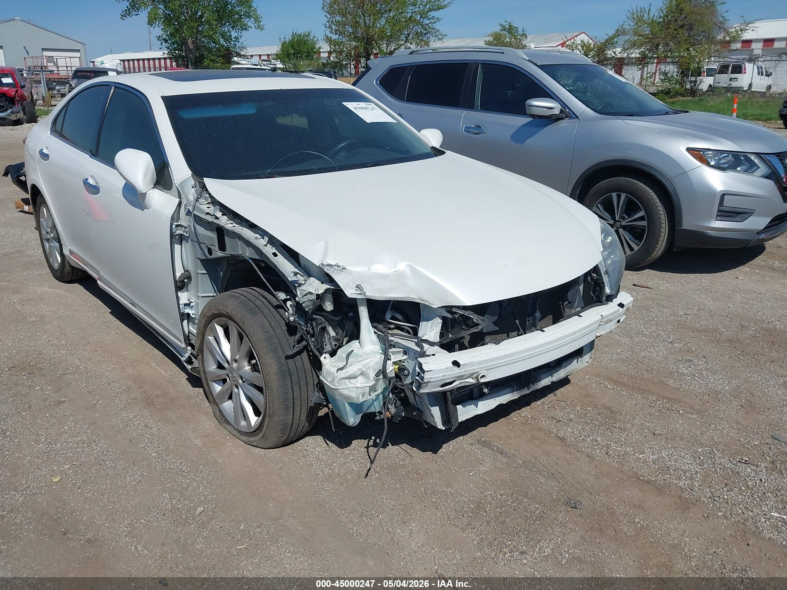 2012 Lexus Es 350   White vin: JTHBK1EG3C2506590