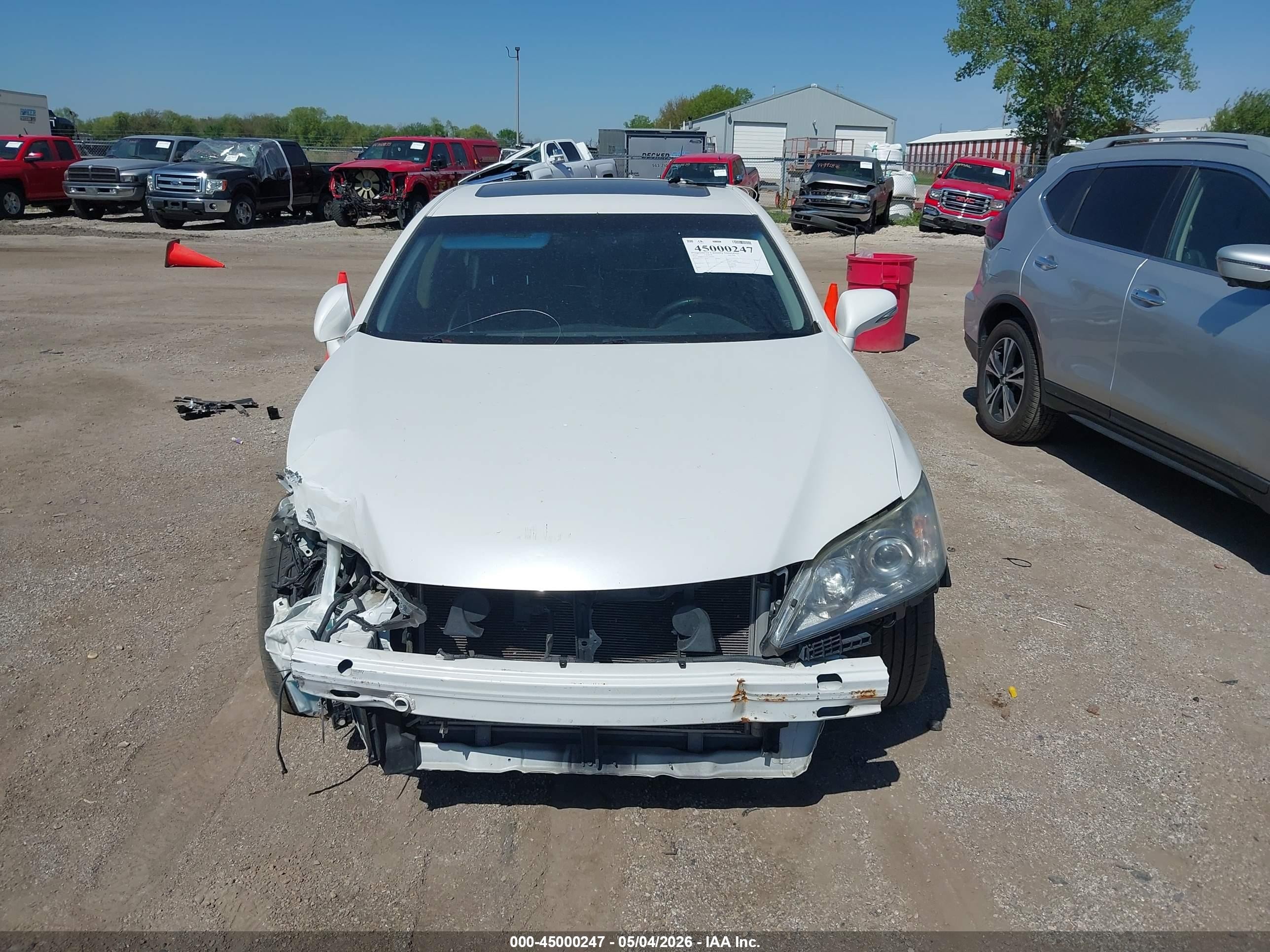 2012 Lexus Es 350   White vin: JTHBK1EG3C2506590