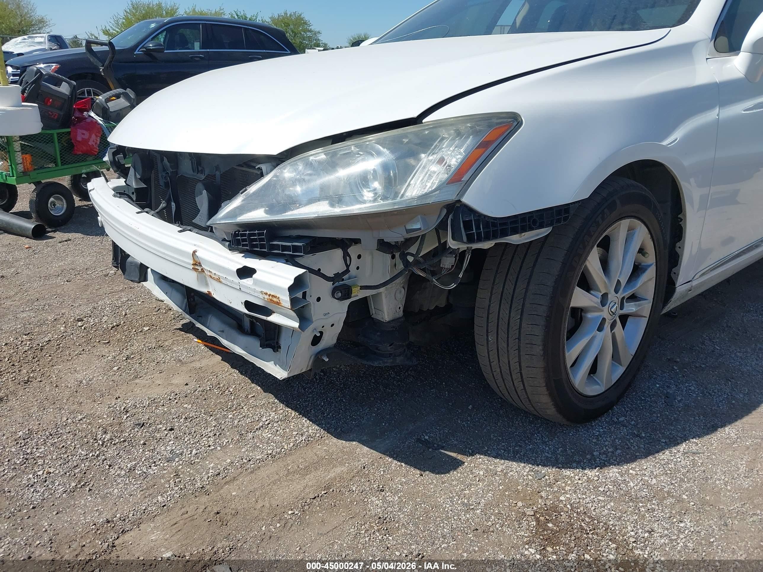 2012 Lexus Es 350   White vin: JTHBK1EG3C2506590