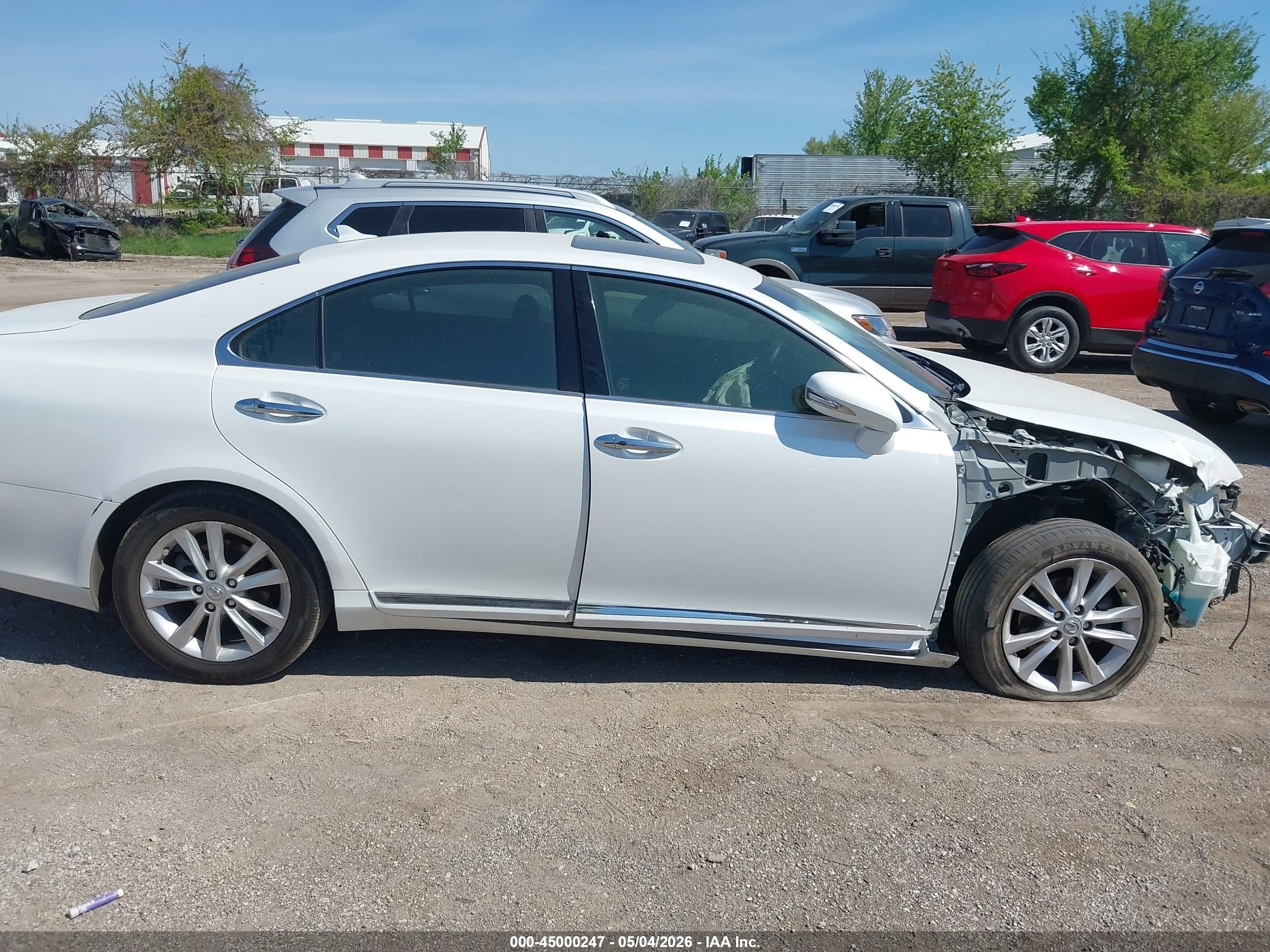 2012 Lexus Es 350   White vin: JTHBK1EG3C2506590
