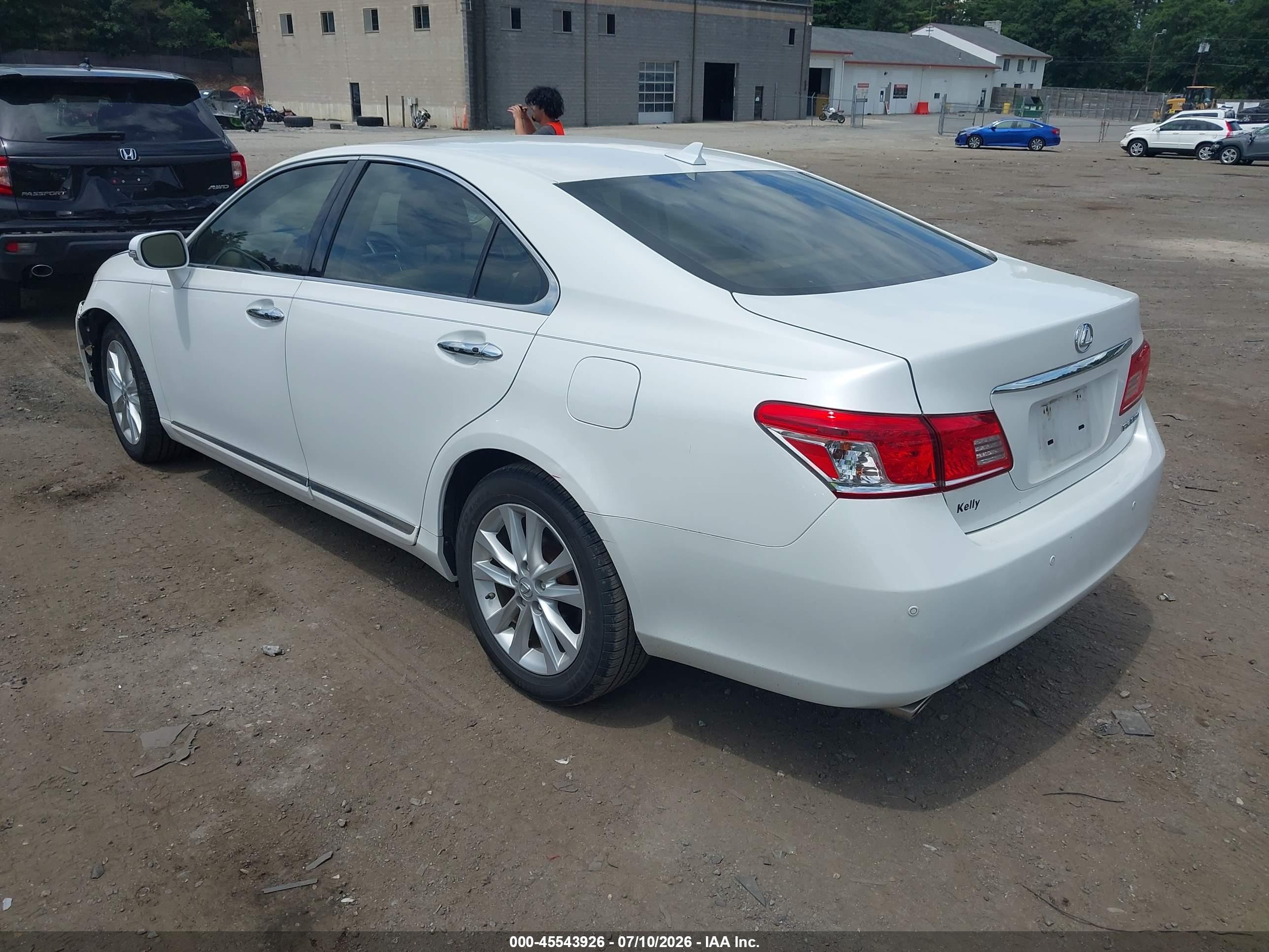 2012 Lexus Es 350   White vin: JTHBK1EG3C2508016