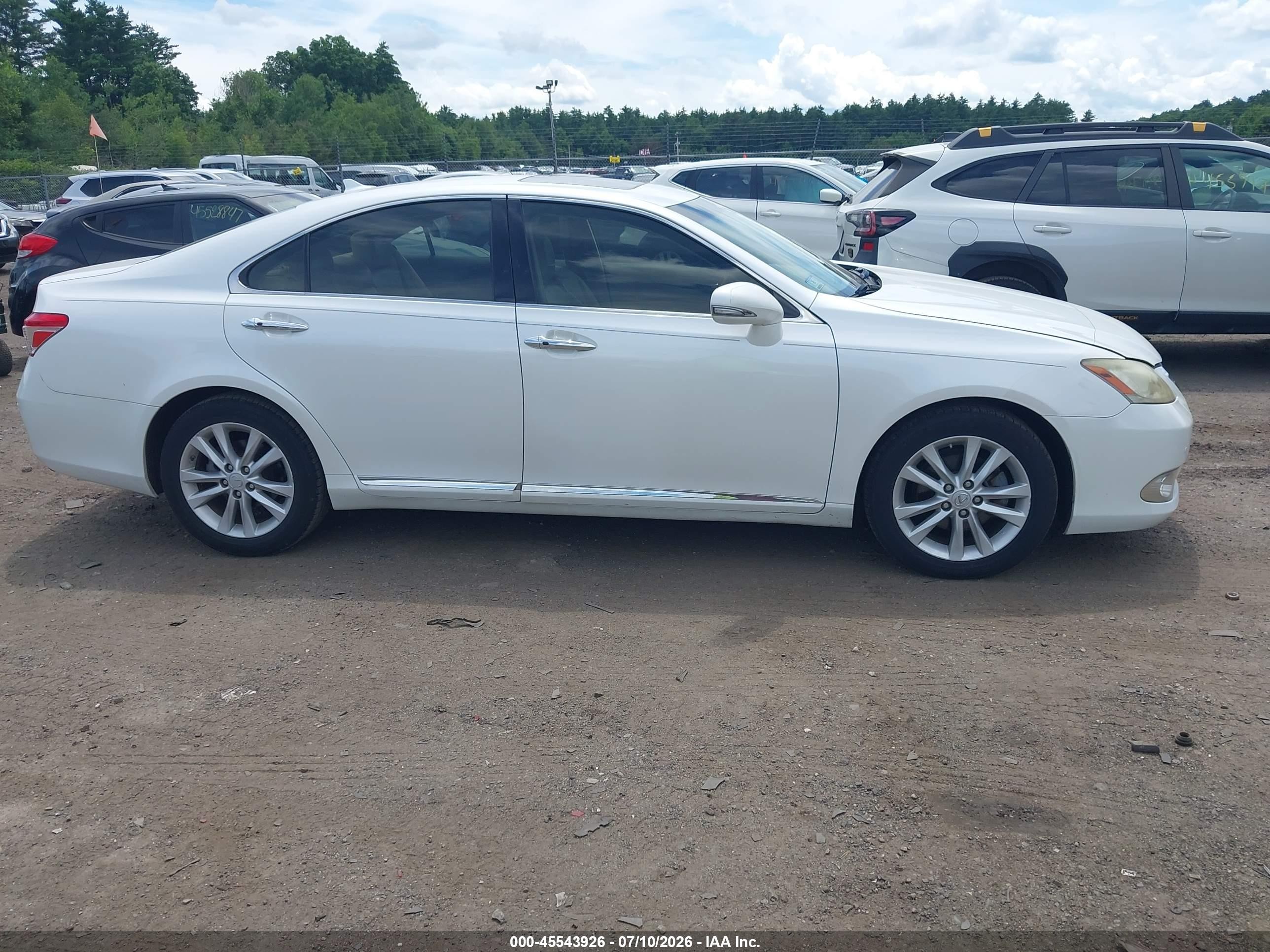 2012 Lexus Es 350   White vin: JTHBK1EG3C2508016