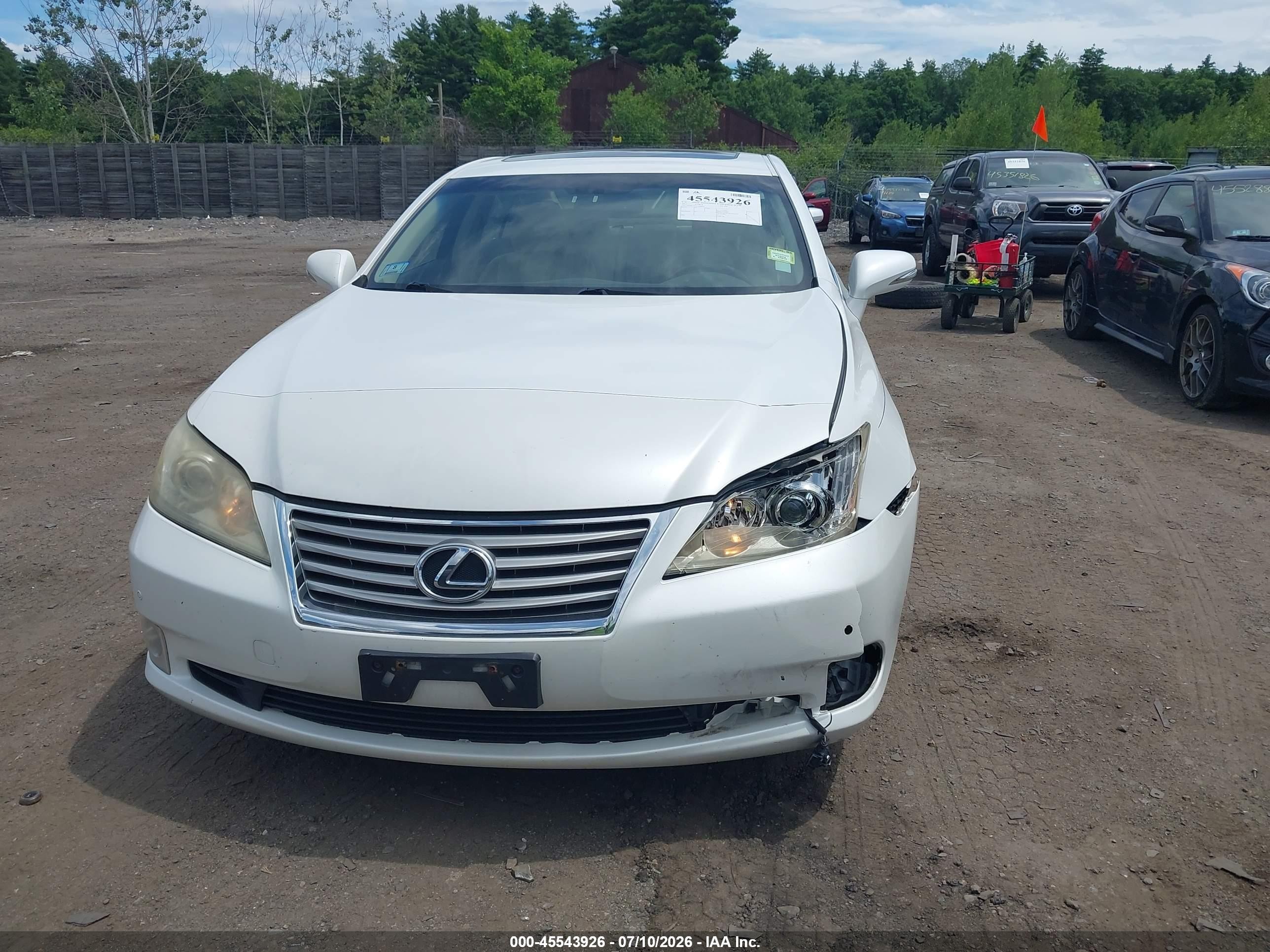 2012 Lexus Es 350   White vin: JTHBK1EG3C2508016